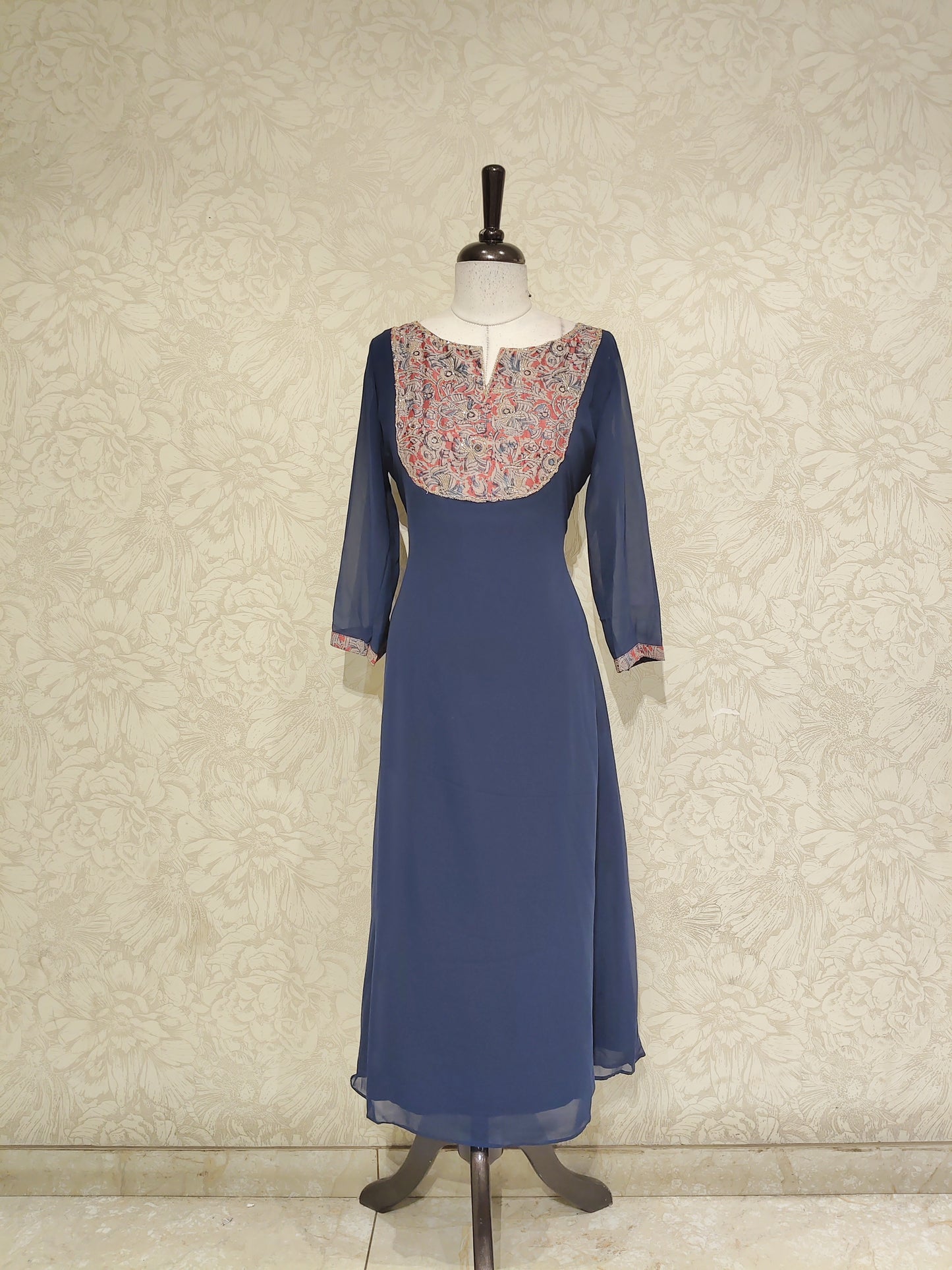 OFFER SALES TOP ONLY COLLECTIONS  - IHA 27845