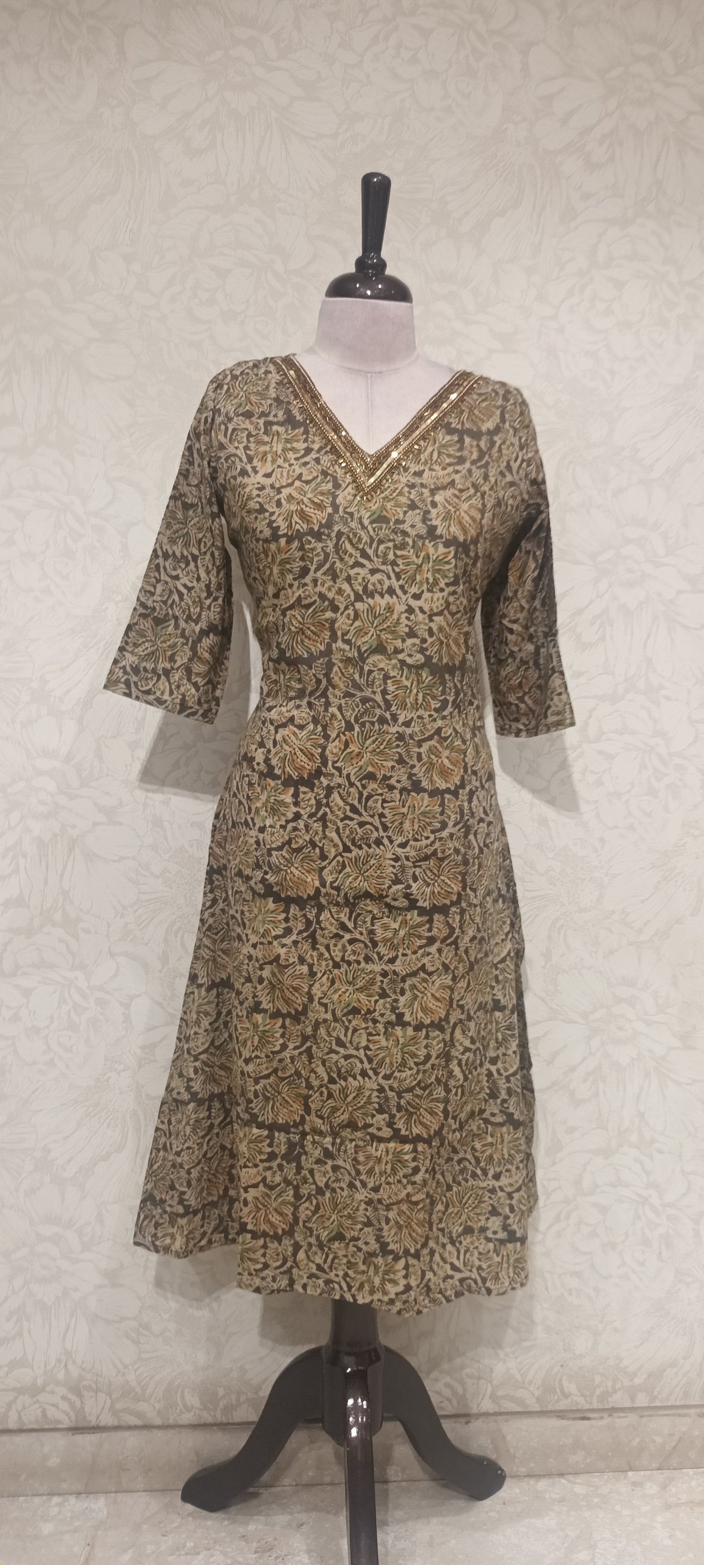 OFFER SALES TOPS COLLECTIONS  - IHA 27140