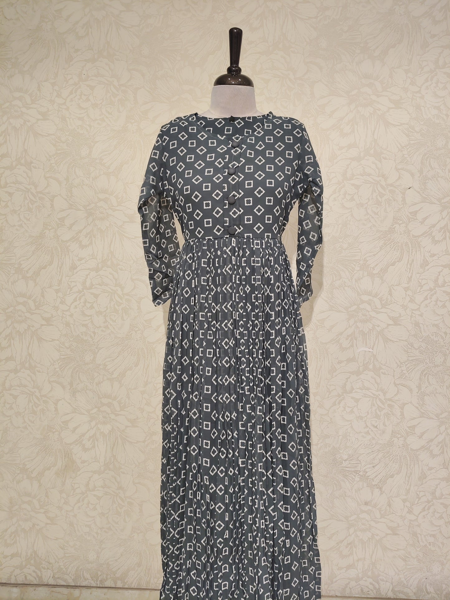 OFFER SALES TOPS COLLECTIONS - IHA 28479