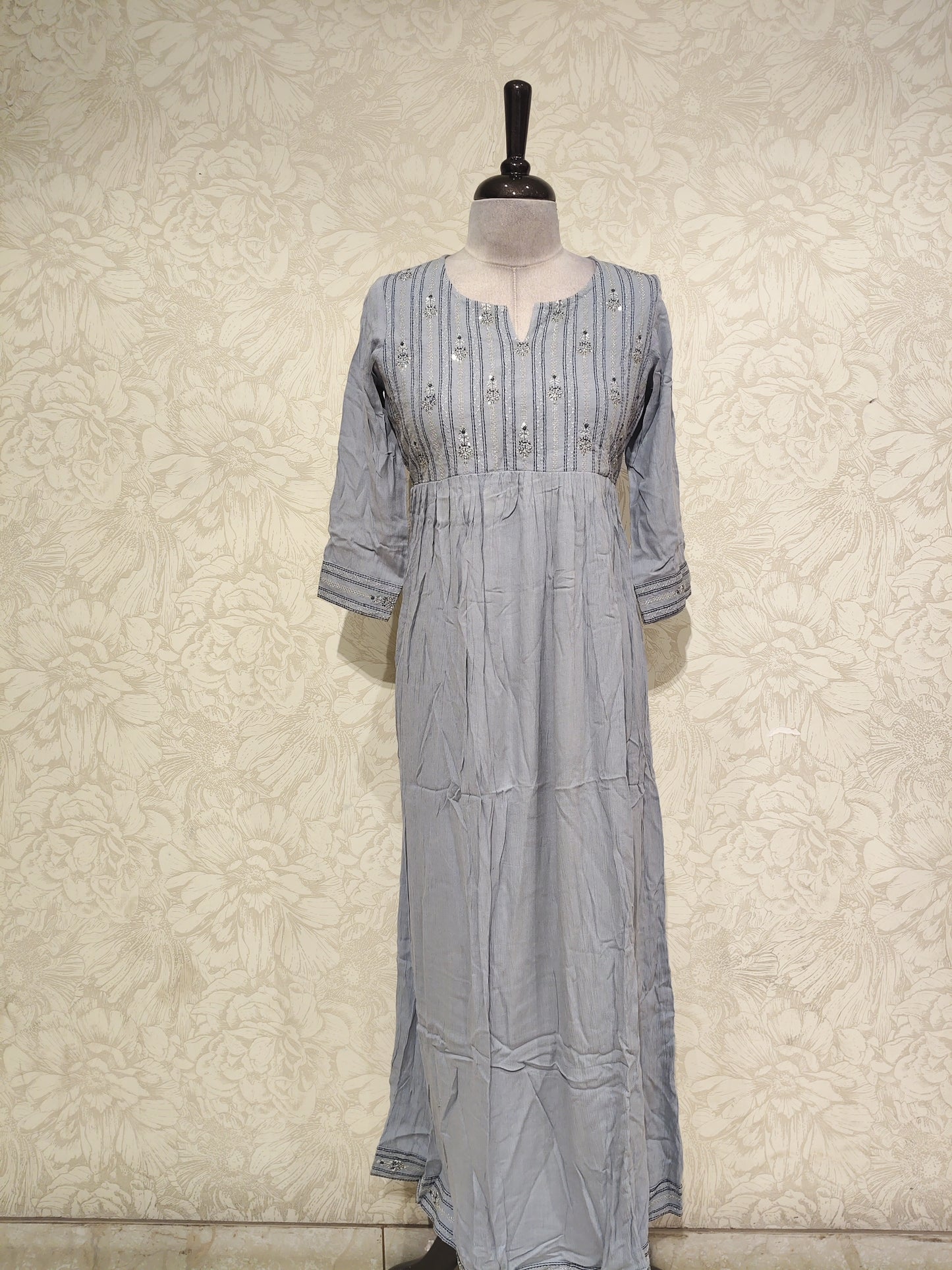 OFFER SALES TOPS COLLECTIONS - IHA 28479