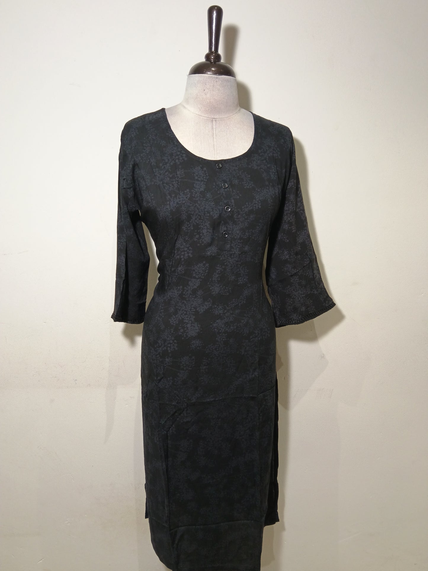 OFFER SALES TOPS  -  IHA 34756