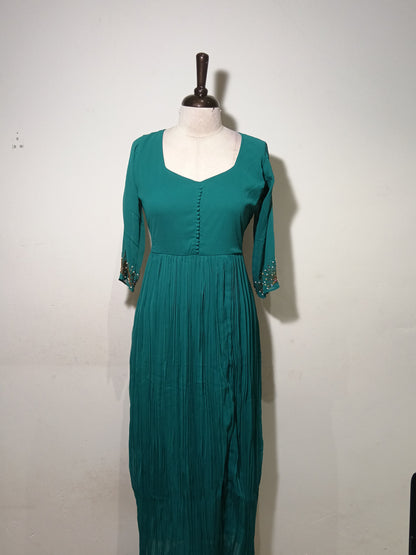 OFFER SALES TOPS  -  IHA 34756