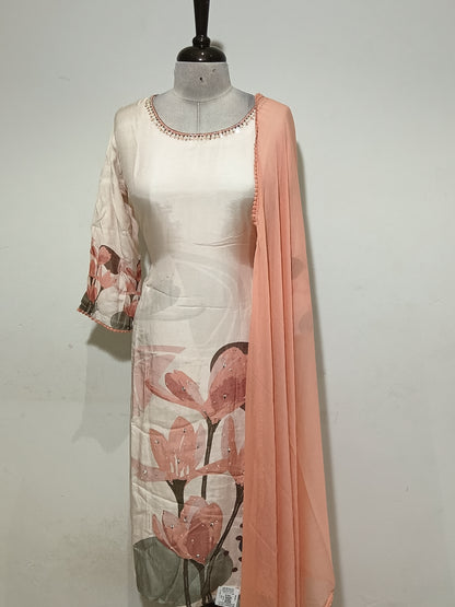 OFFER SALES READY TO WEAR SETS  -  IHA 35622