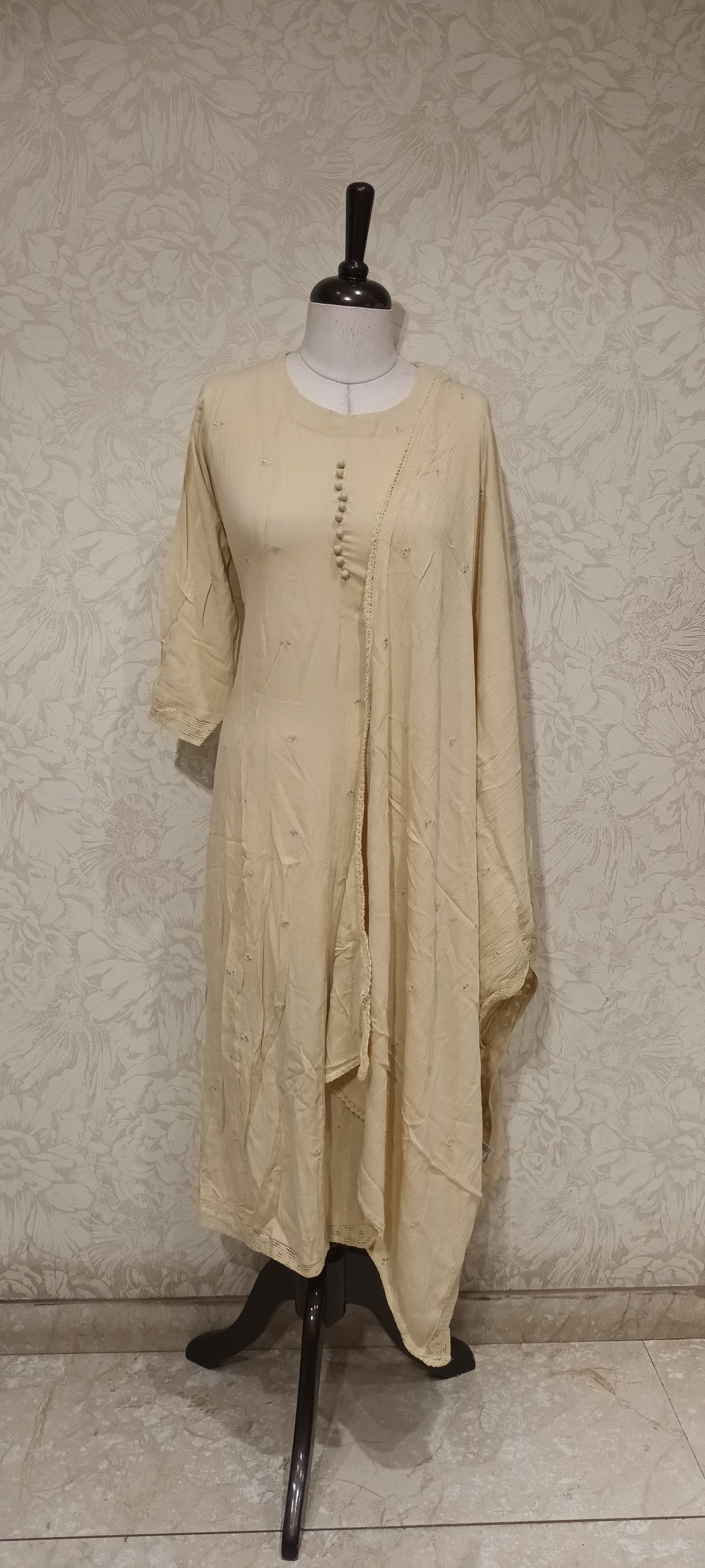 OFFER SALES TOPS COLLECTIONS - IHA 27133