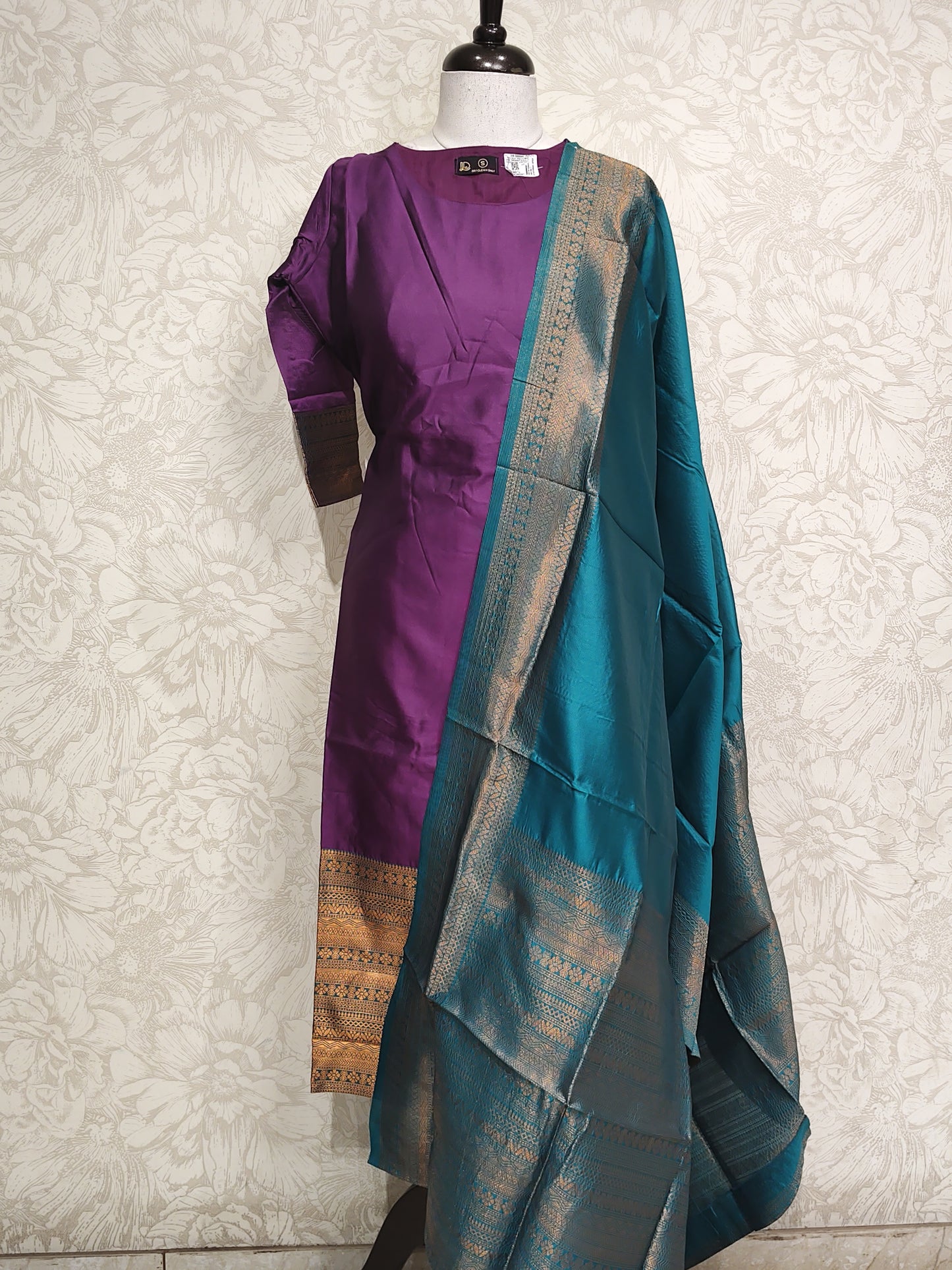 OFFER SALES TOPS COLLECTIONS - IHA 26951