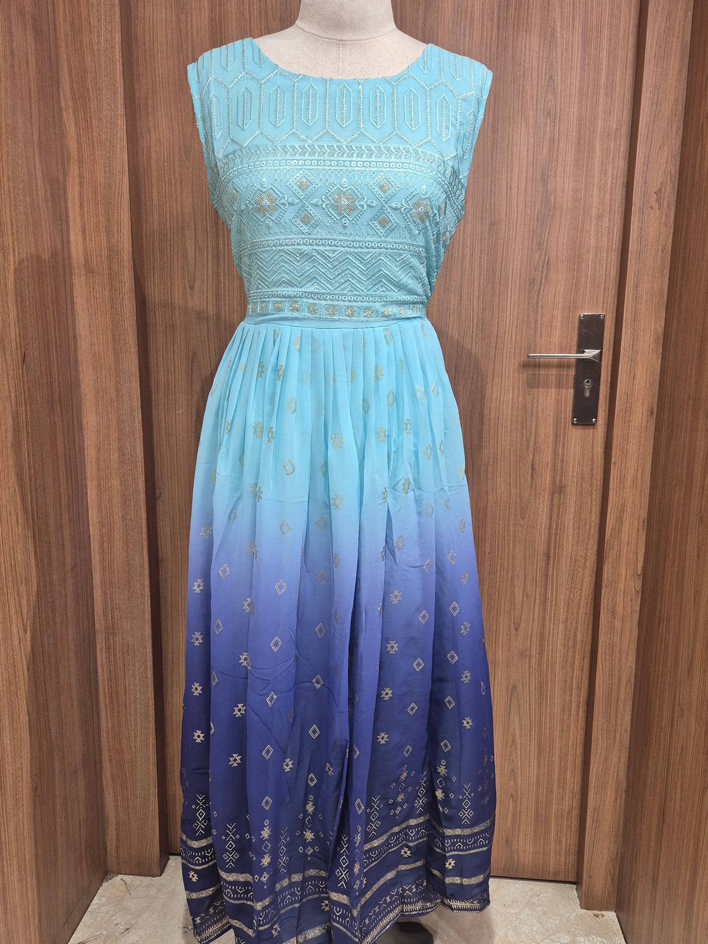OFFER SALES TOPS COLLECTIONS  - IHA 26749