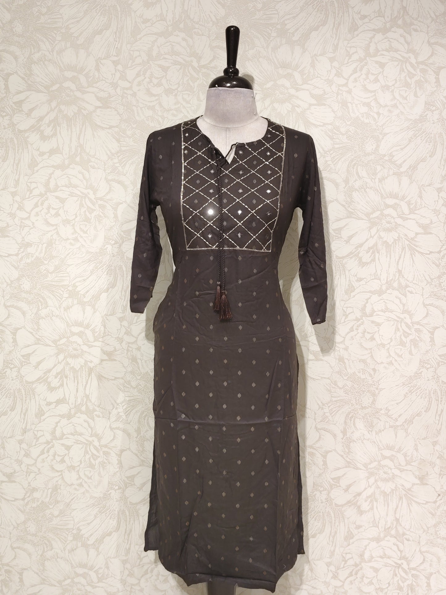 OFFER SALES TOPS COLLECTIONS - IHA 27082