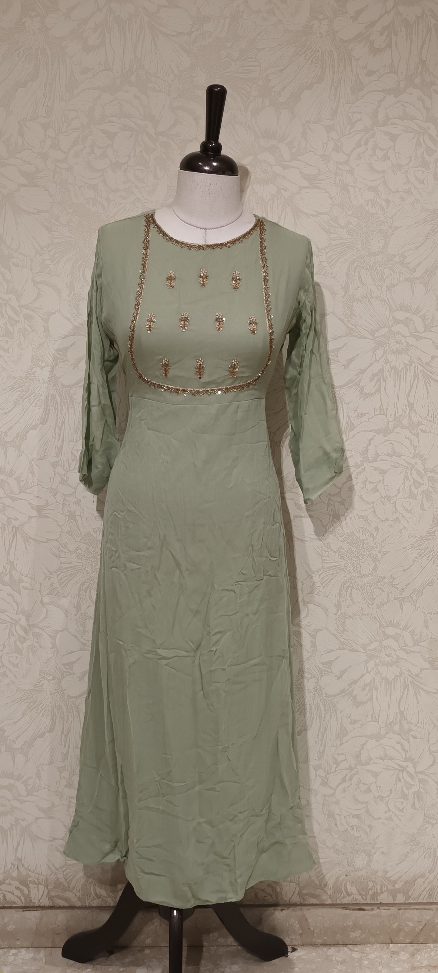 OFFER SALES TOPS COLLECTIONS - IHA 27133
