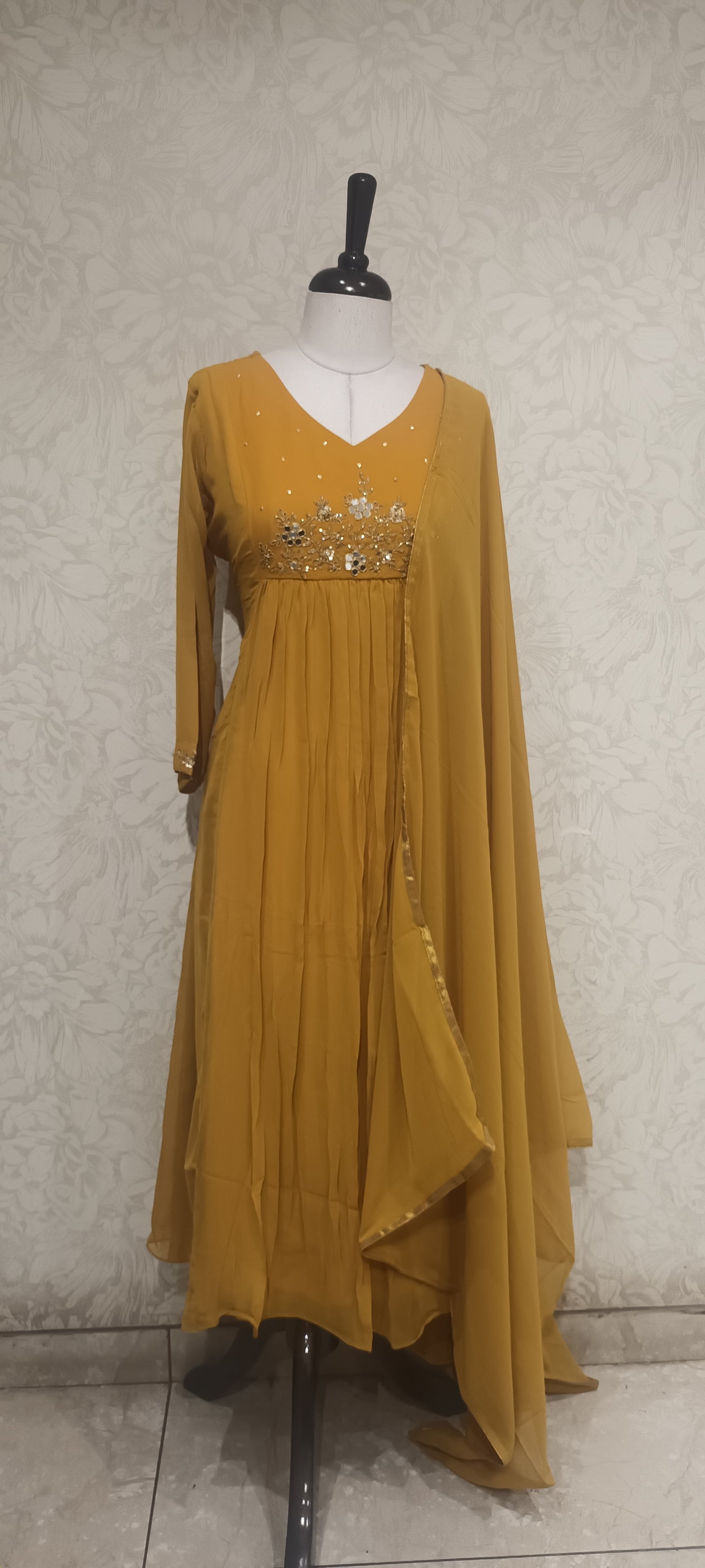 OFFER SALES TOPS COLLECTIONS  - IHA 27140