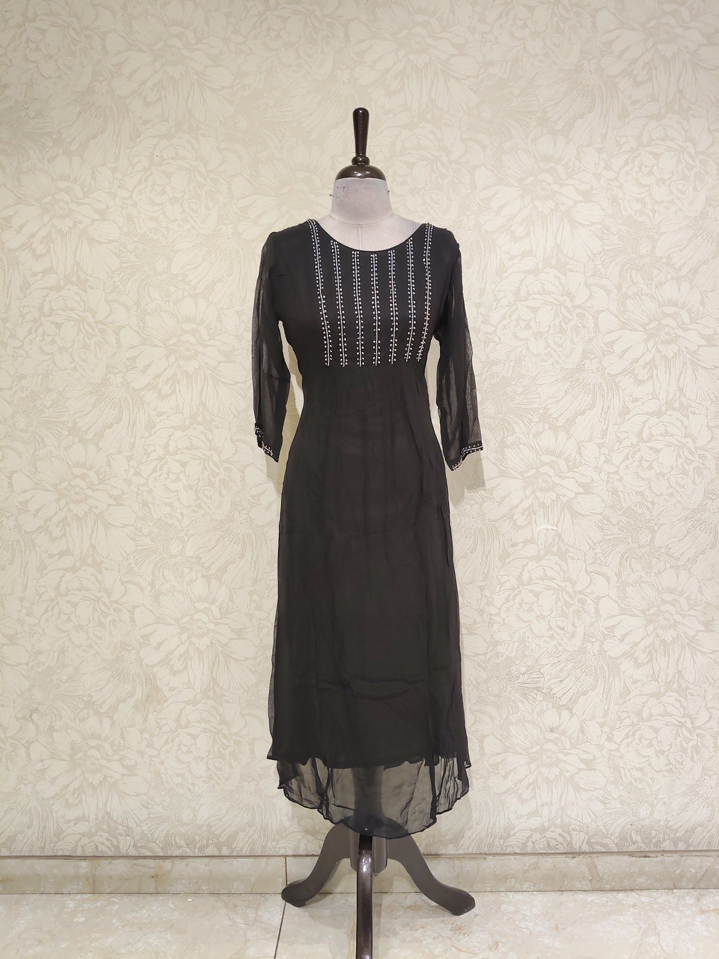 OFFER SALES TOP ONLY COLLECTIONS  - IHA 27845