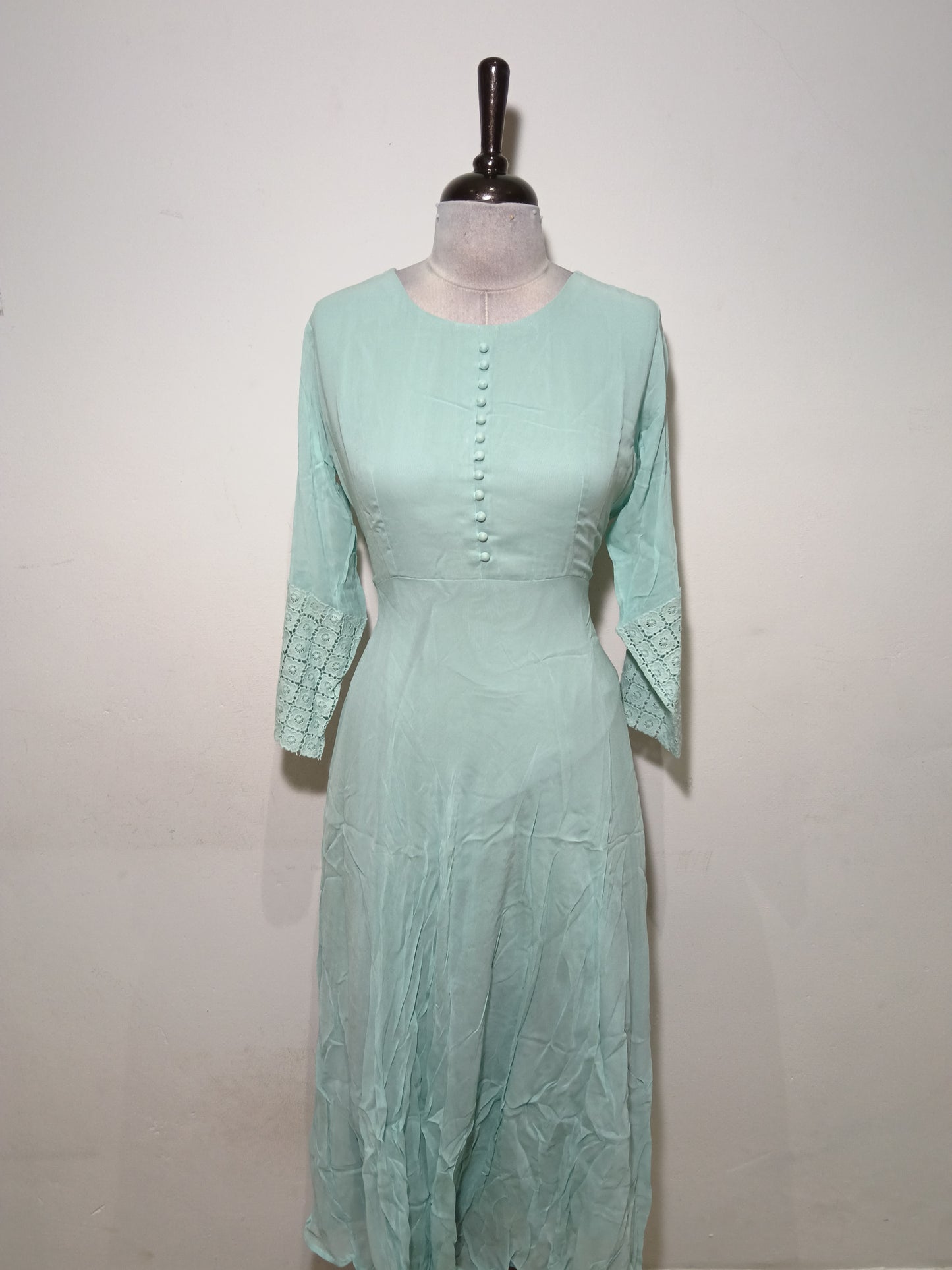 OFFER SALES TOP'S-  IHA 34857