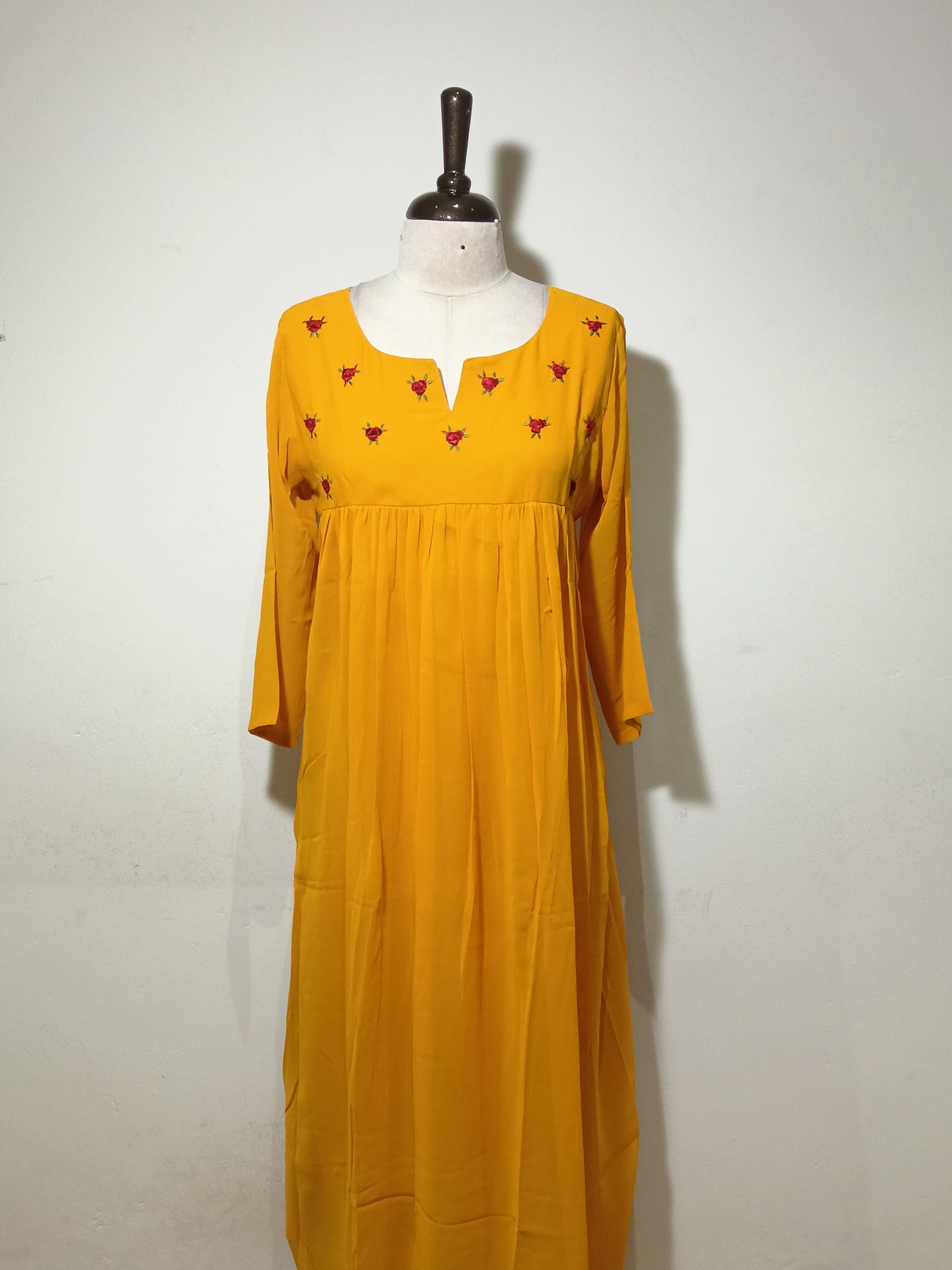 OFFER SALES TOPS  -  IHA 34756