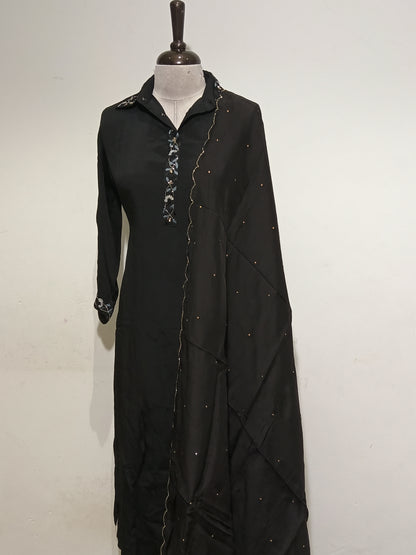 OFFER SALES READY TO WEAR SETS  -  IHA 35622