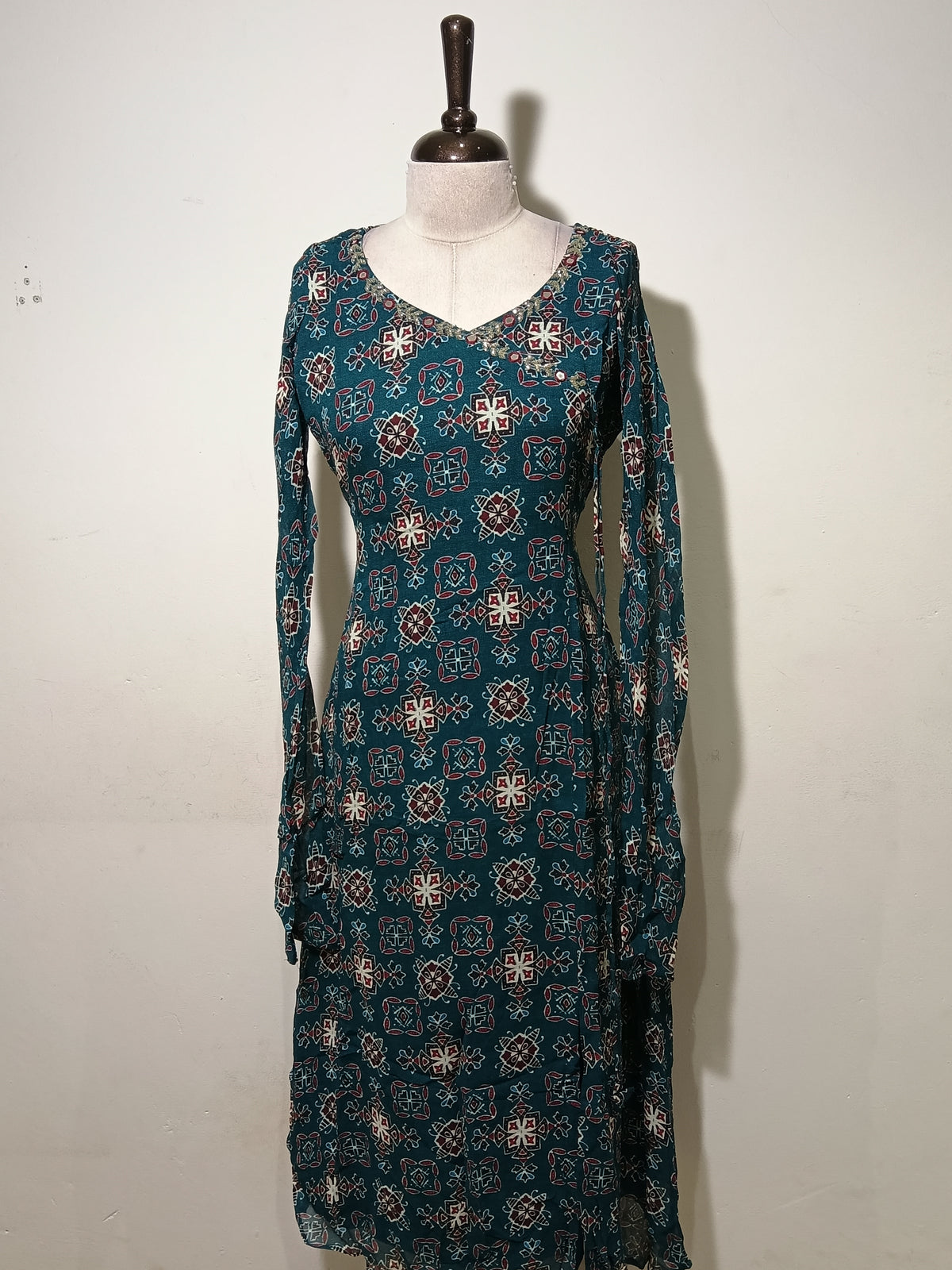 OFFER SALES TOP'S - IHA 35257