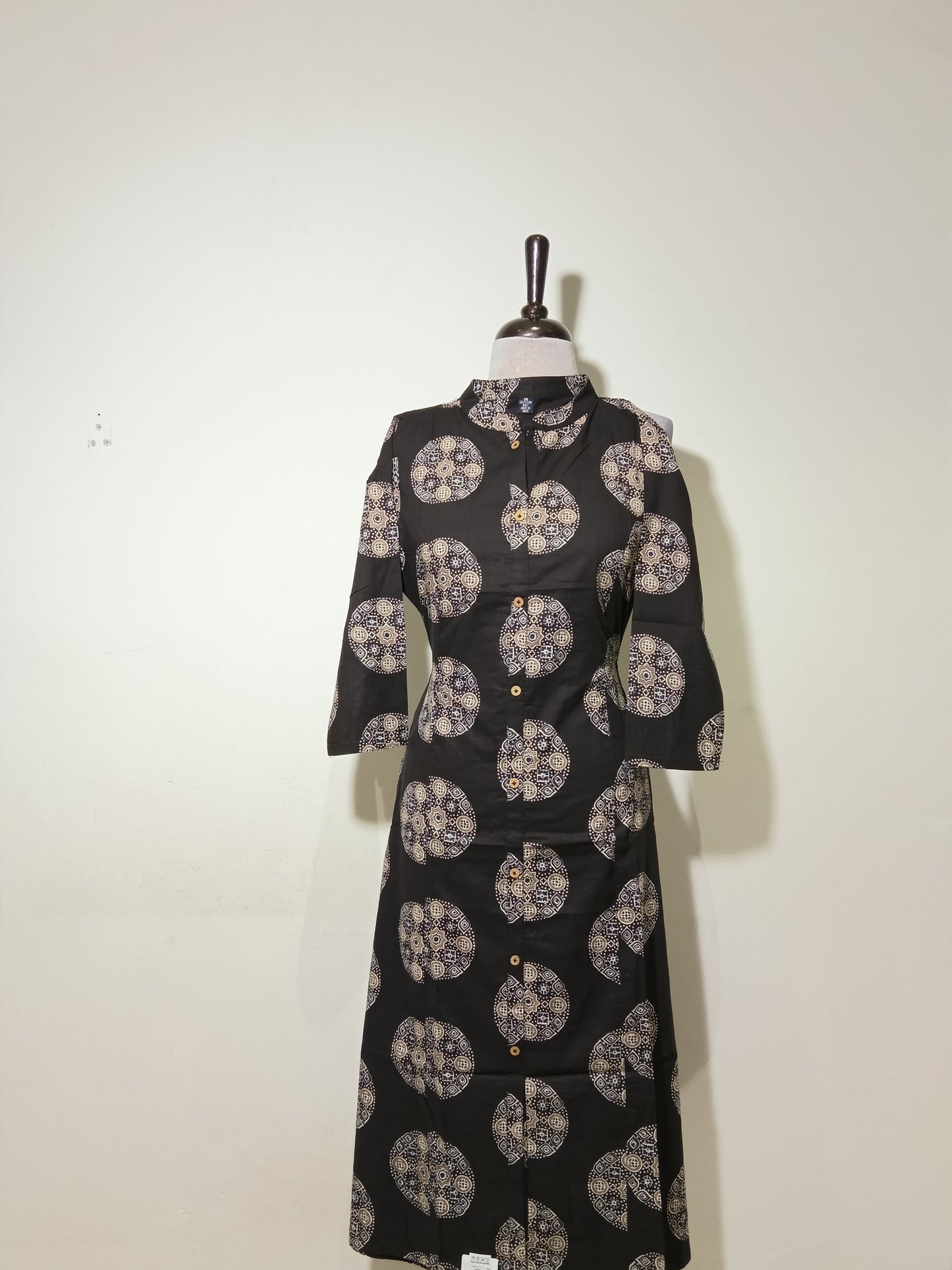 OFFER SALES TOP'S-  IHA 34770