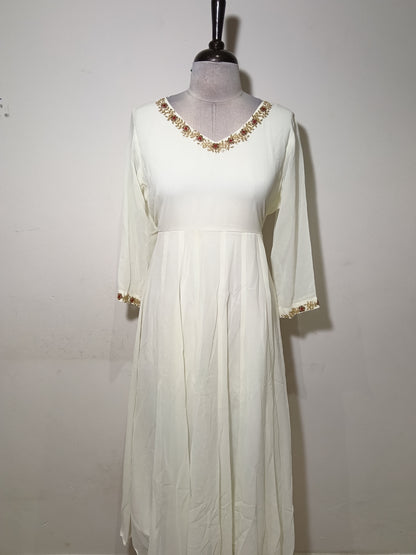 OFFER SALES TOPS  -  IHA 34756