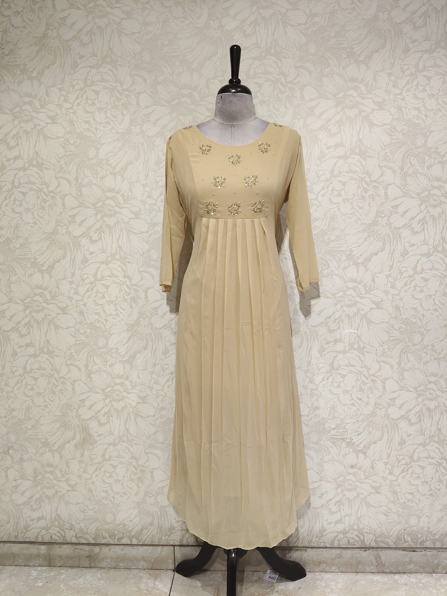 OFFER SALES TOP ONLY COLLECTIONS  - IHA 27844