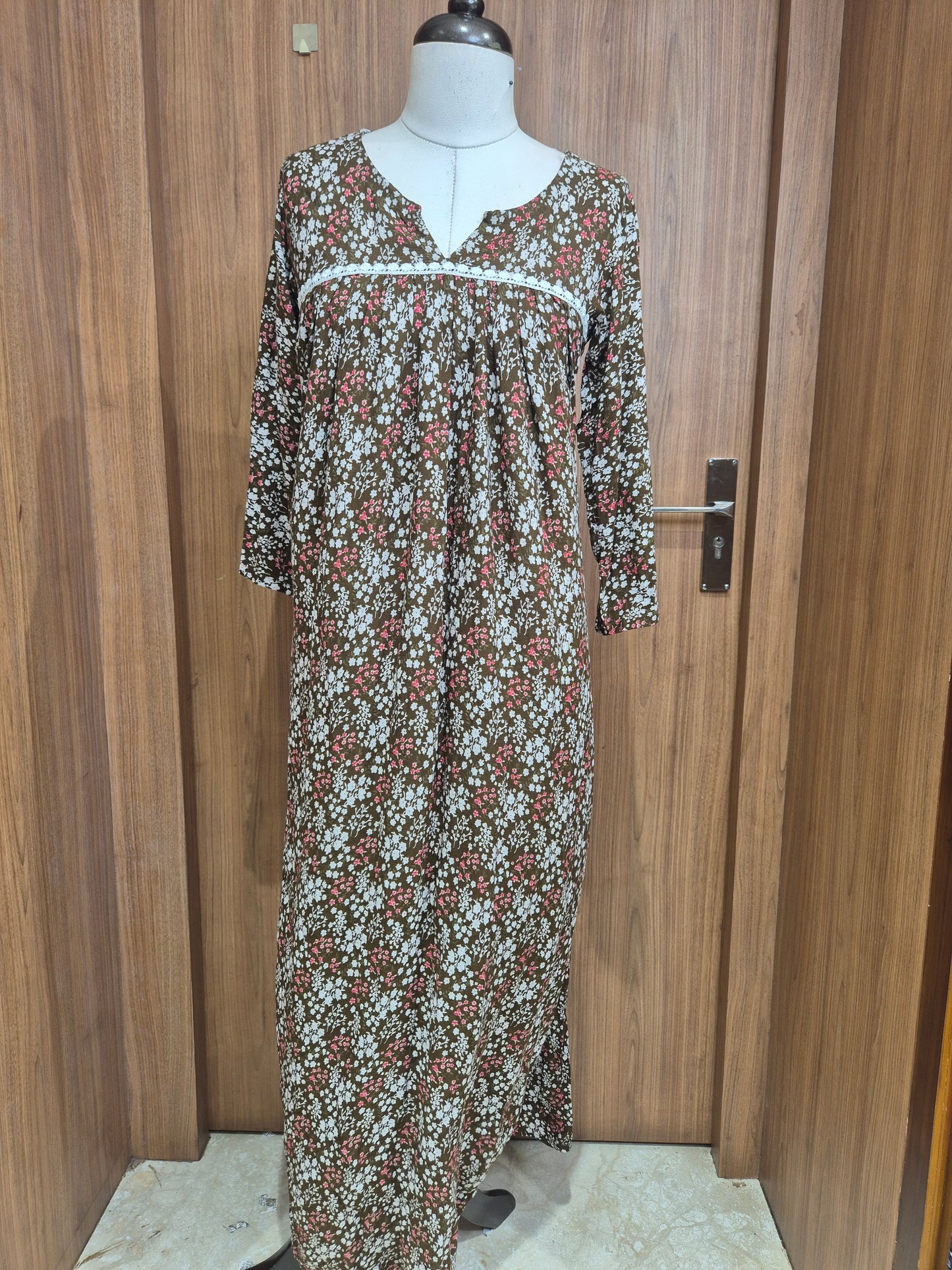 OFFER SALES TOPS COLLECTIONS  - IHA 26749