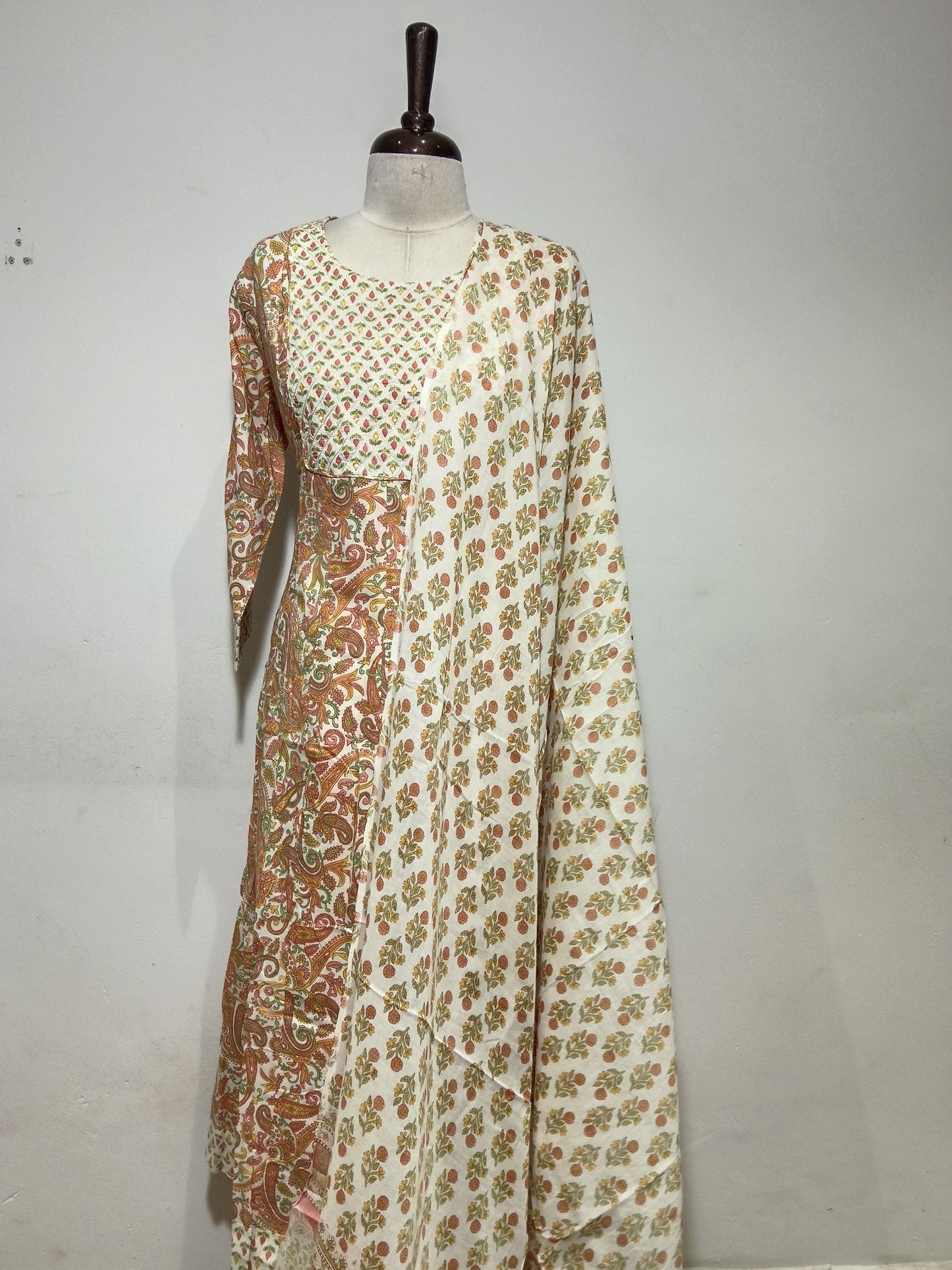 OFFER SALES TOP AND  BOTTOM  -  IHA 34755