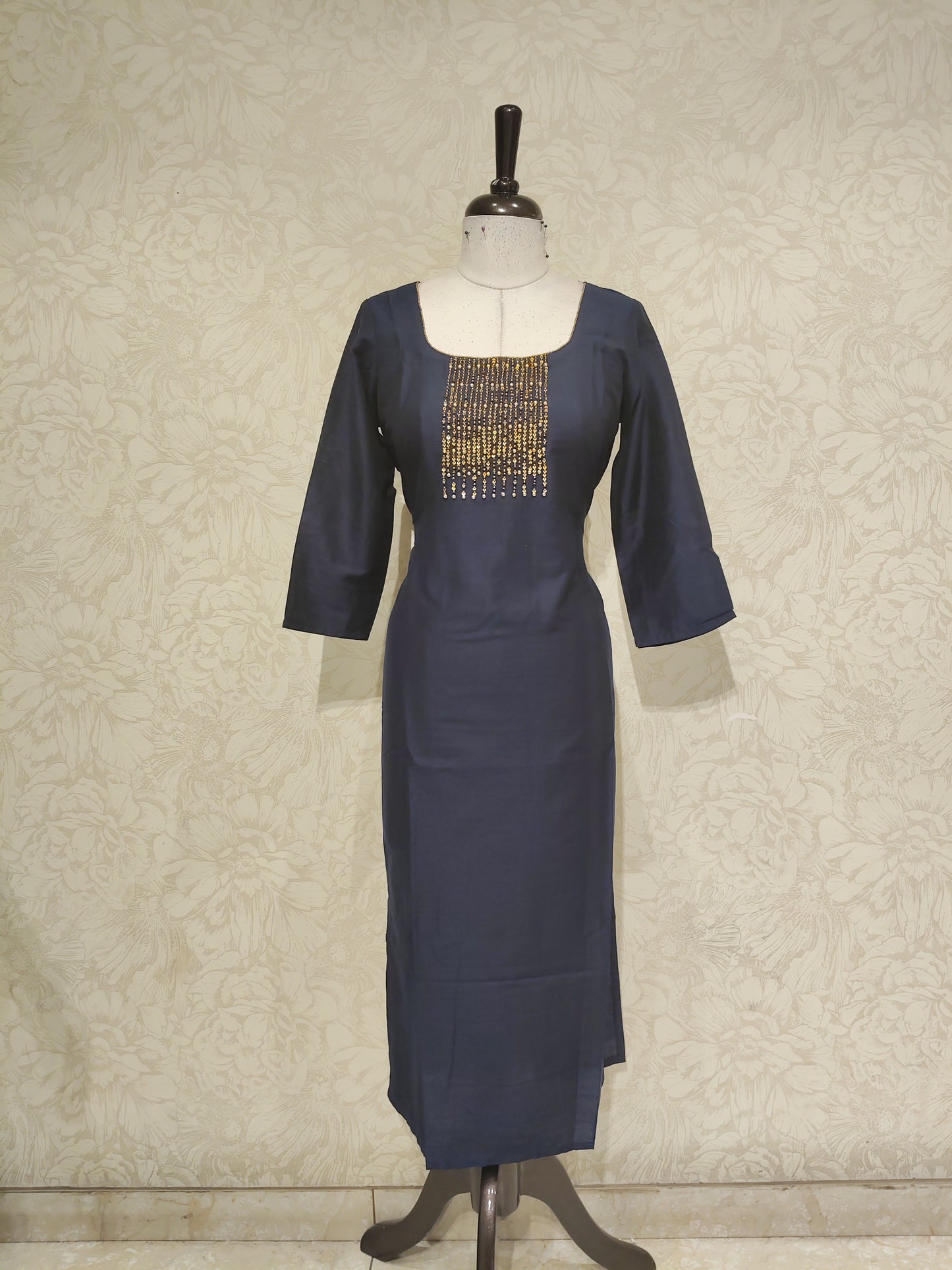 OFFER SALES TOP ONLY COLLECTIONS  - IHA 27845