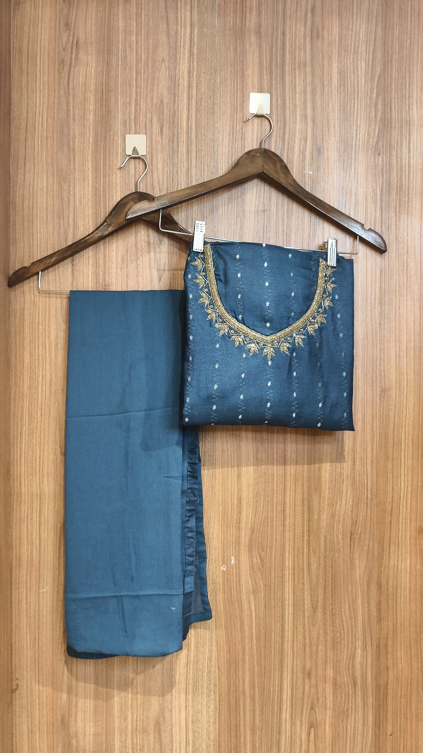 OFFER SALES UNSTITCHED SALWAR SUITS - IHA 26812