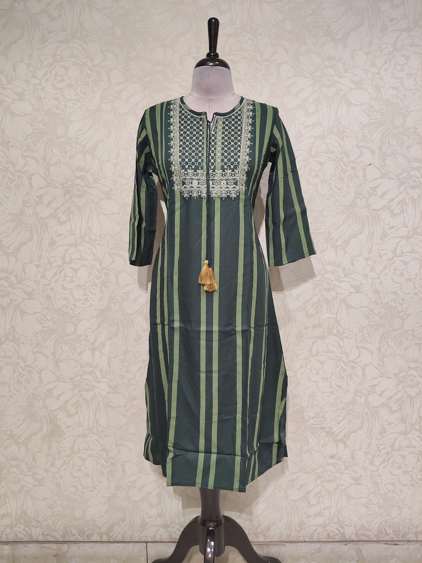 OFFER SALES TOPS COLLECTIONS - IHA 28479