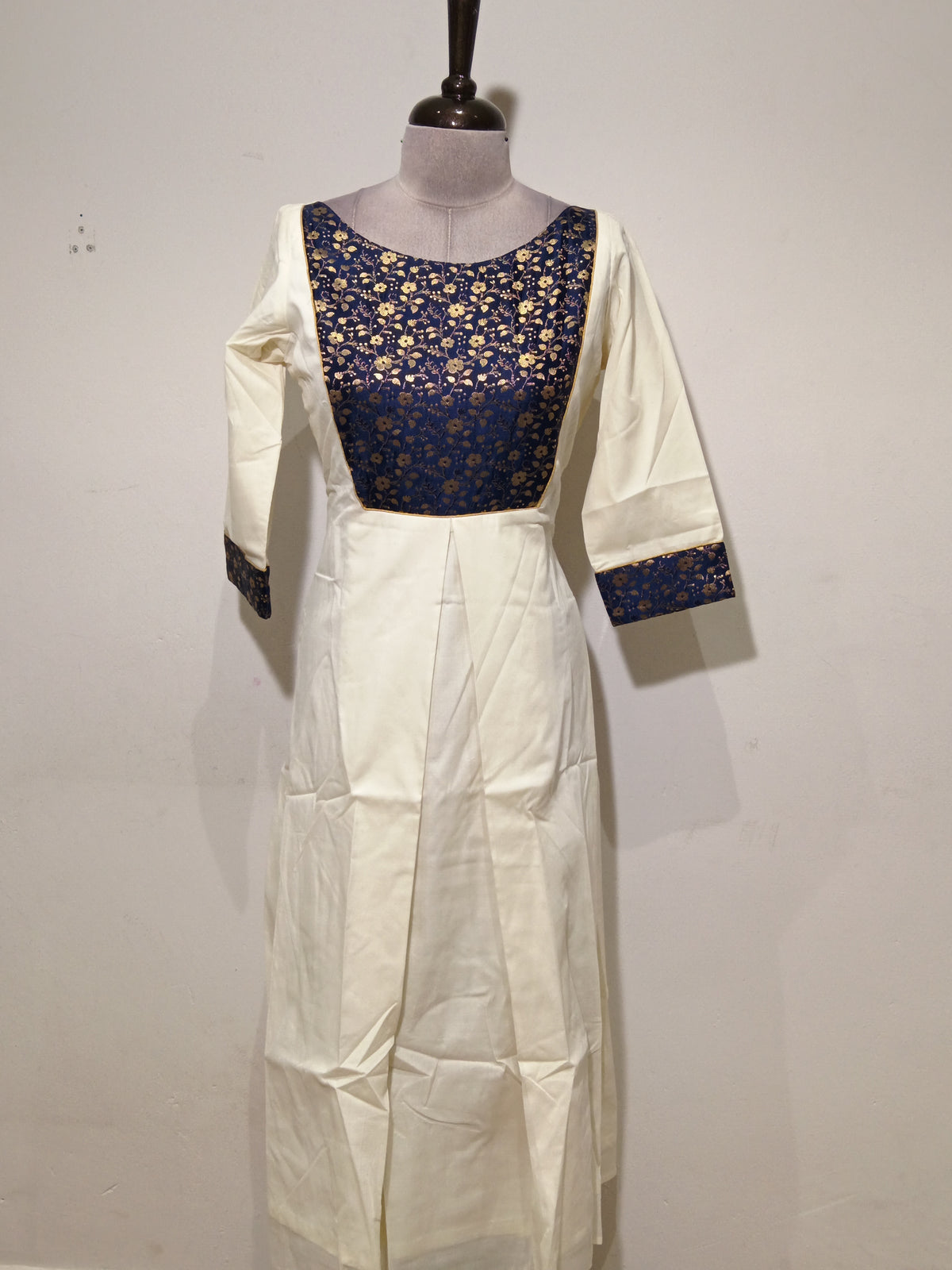 OFFER SALES TOP'S -  IHA 35832