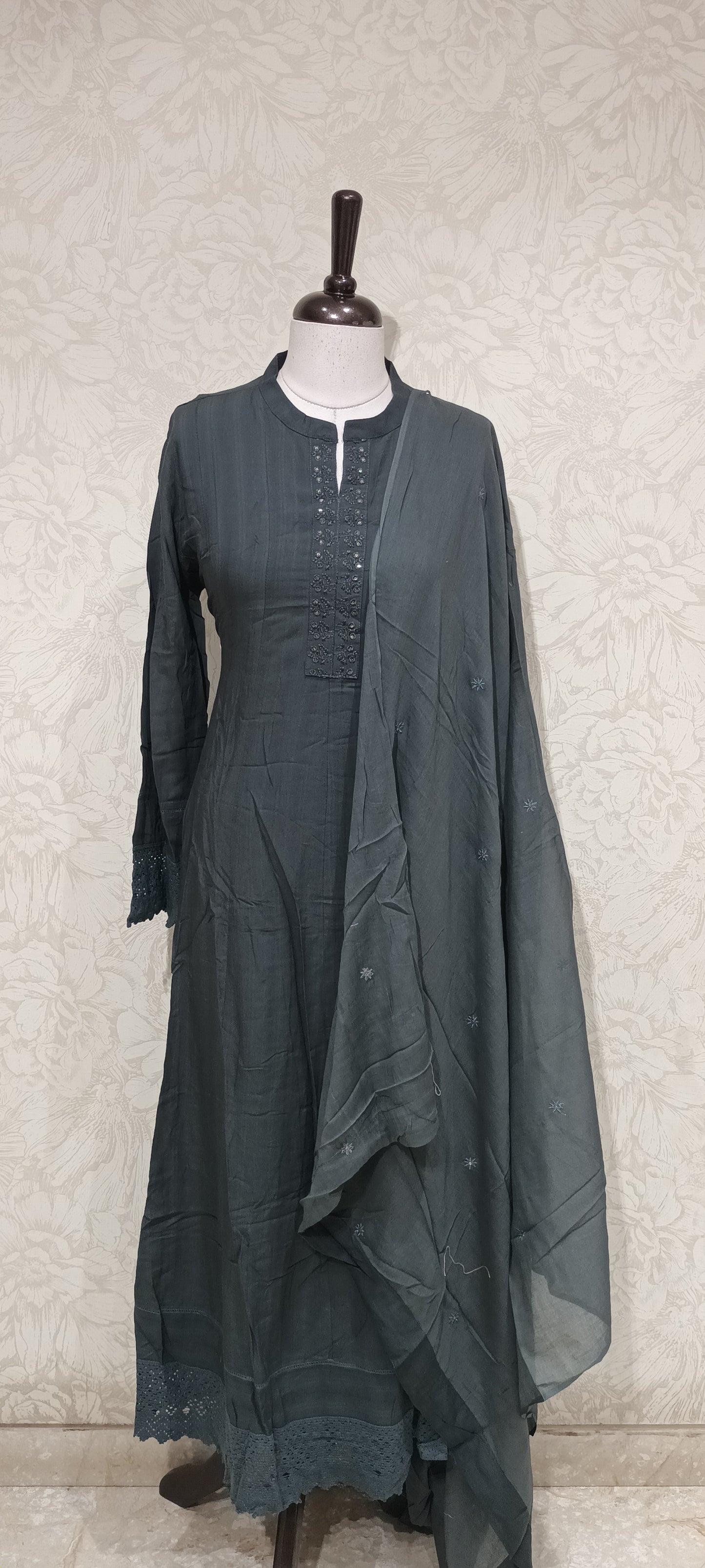 OFFER SALES TOPS COLLECTIONS - IHA 27133