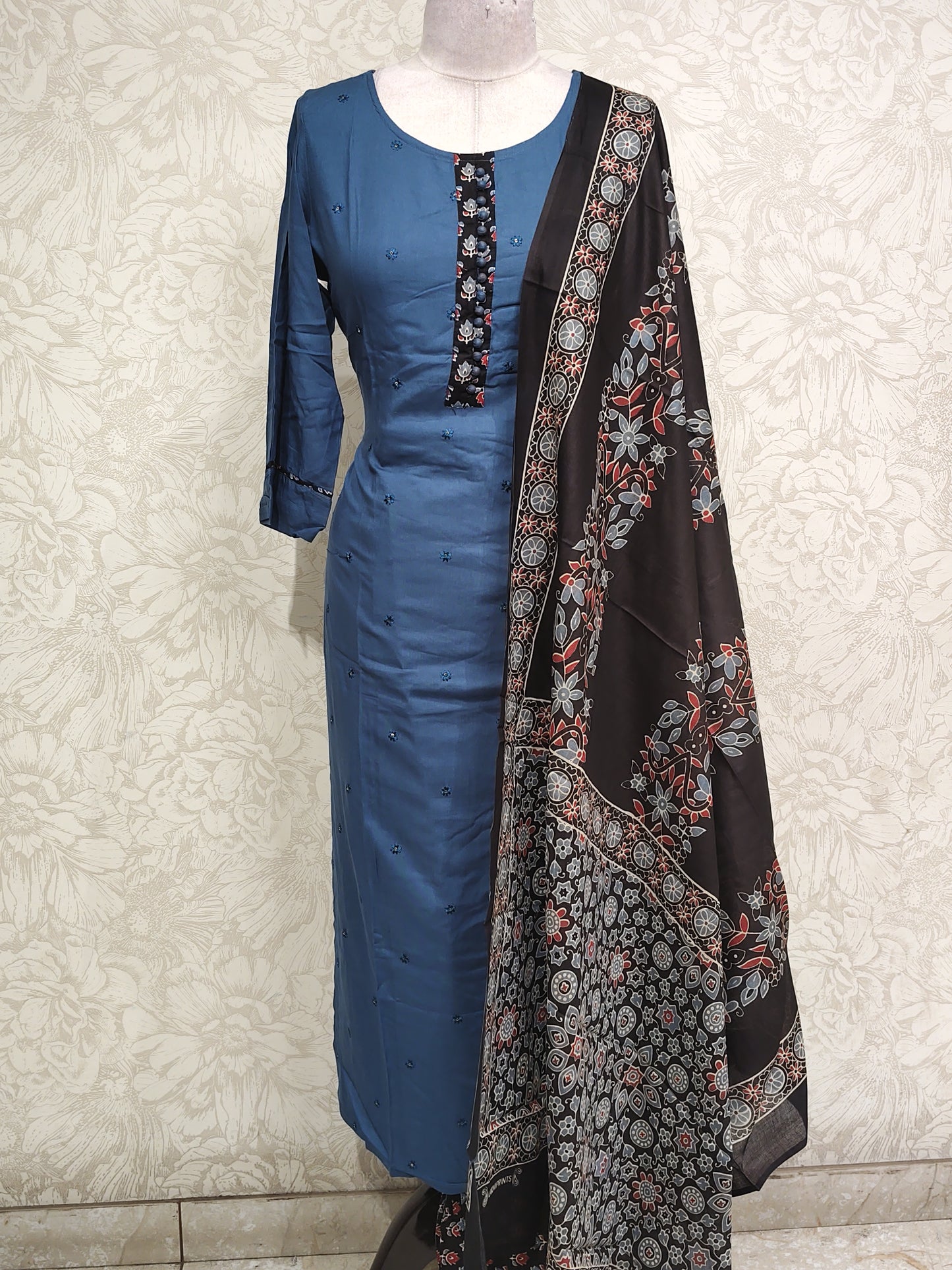 OFFER SALES TOP AND BOTTOM - IHA 26955