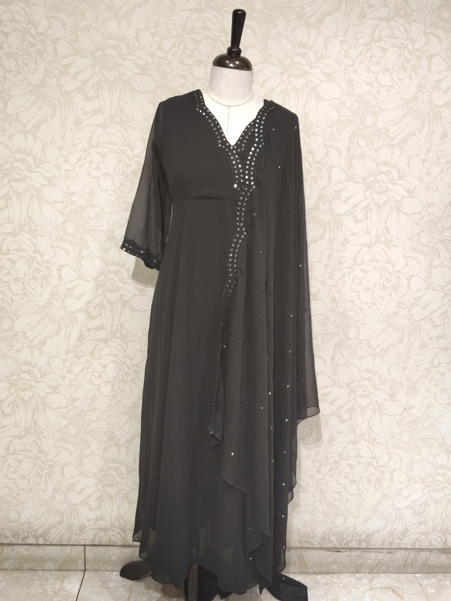 OFFER SALES TOPS COLLECTIONS  - IHA 27140