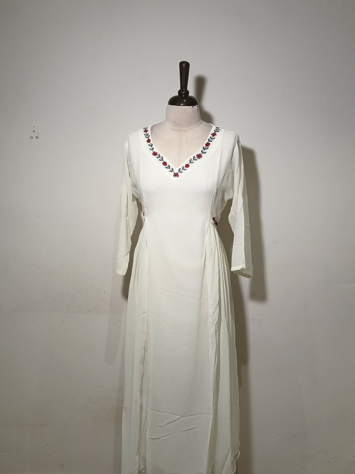 OFFER SALES TOPS  -  IHA 34756