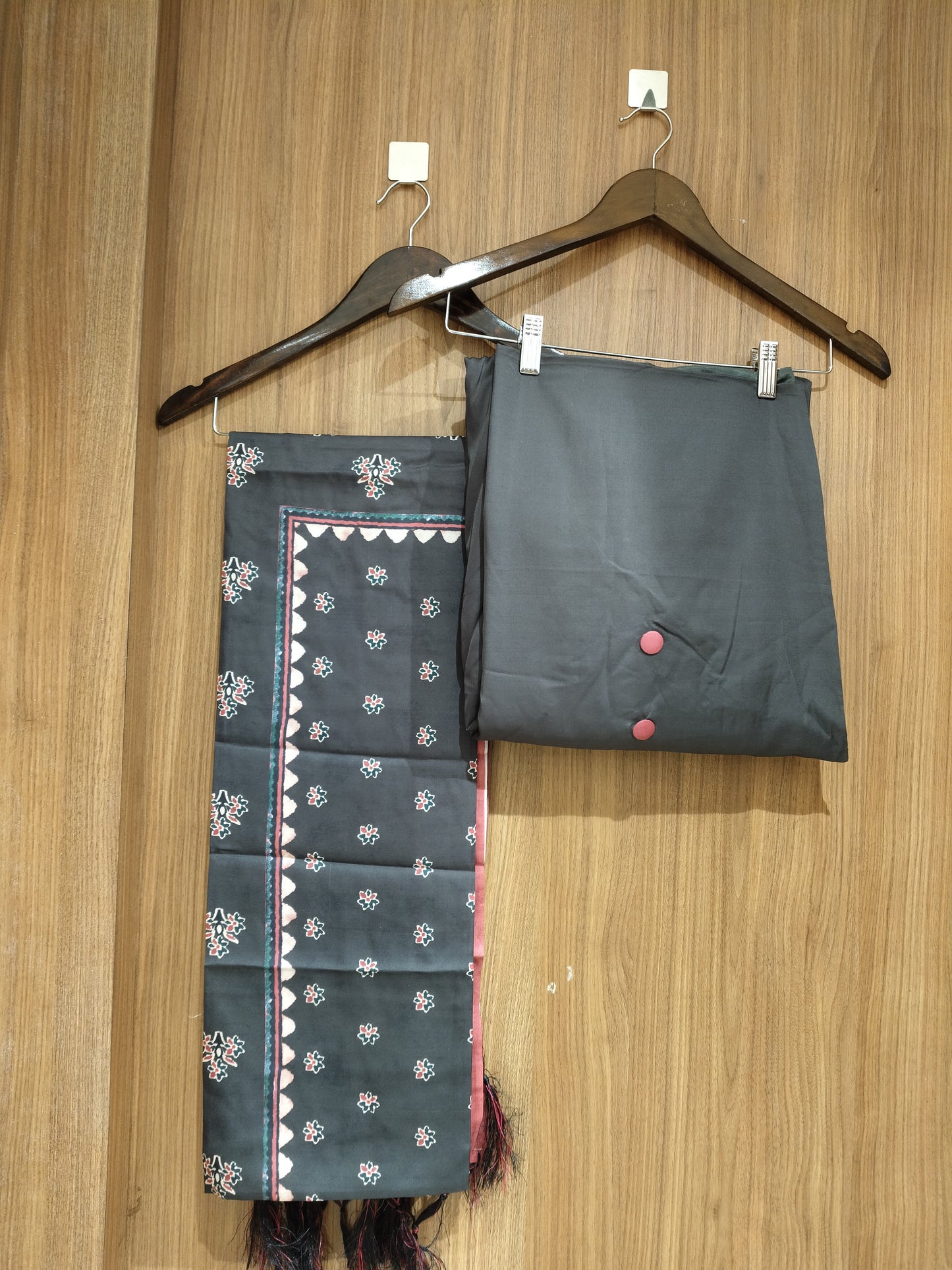 OFFER SALES UNSTITCHED SALWAR  - IHA 27602