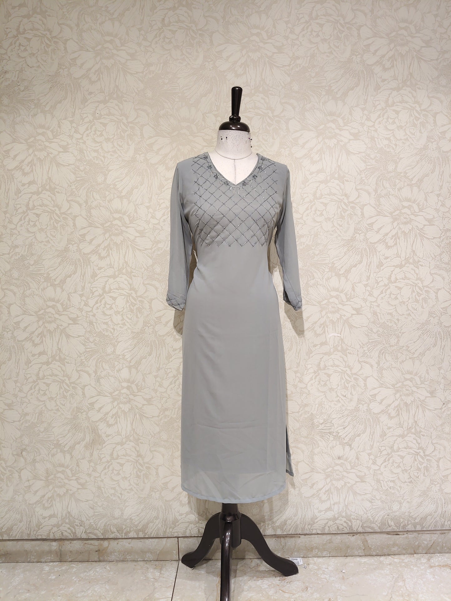 OFFER SALES TOP ONLY COLLECTIONS  - IHA 27845