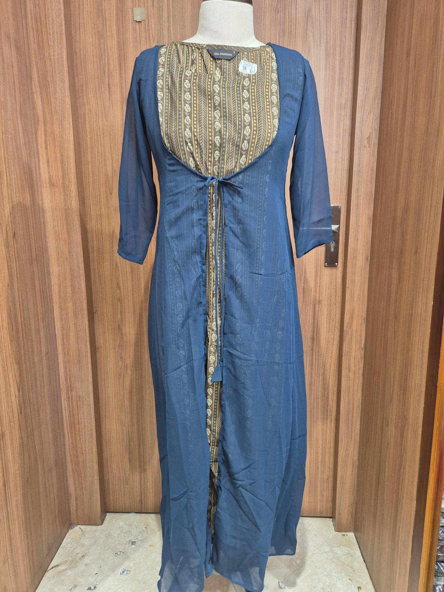 OFFER SALES TOPS COLLECTIONS  - IHA 26749