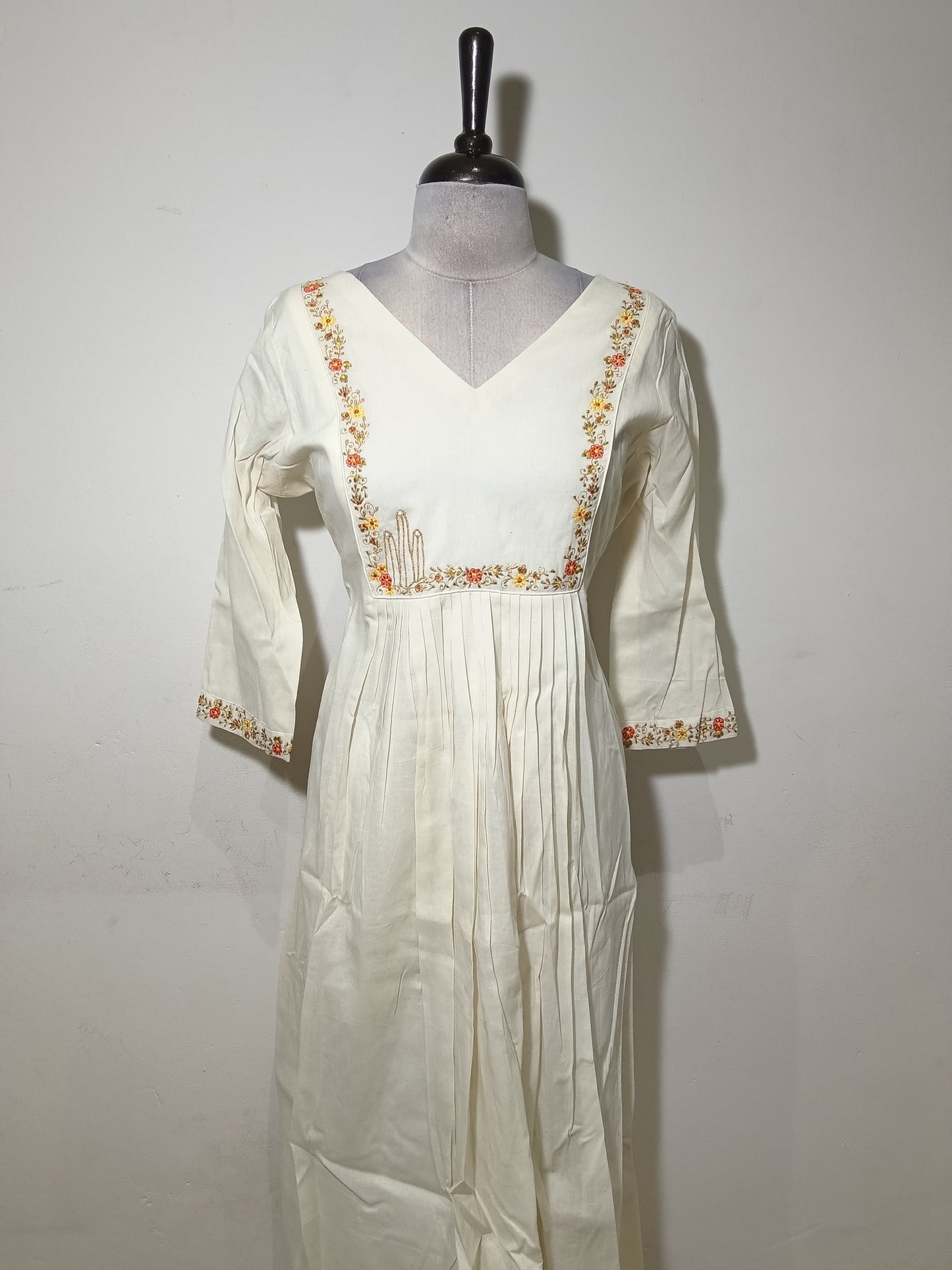 OFFER SALES TOPS  -  IHA 34756