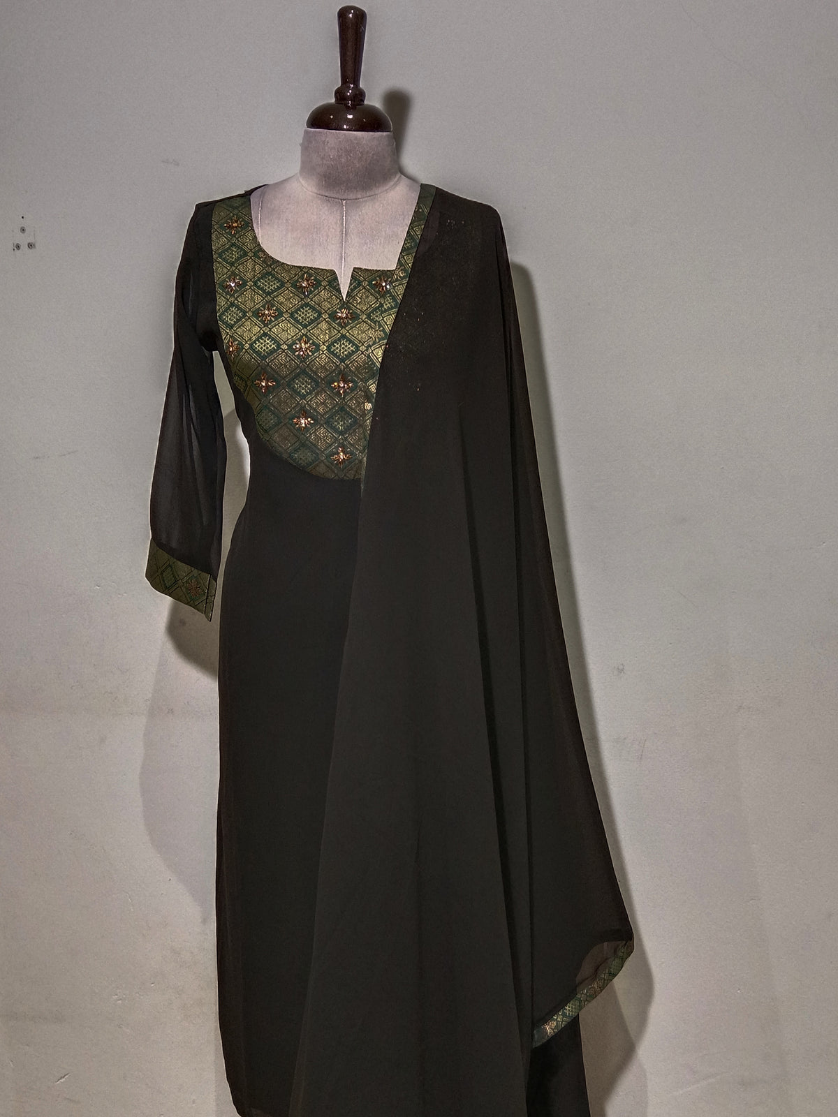 OFFER SALES TOP'S -  IHA 35832