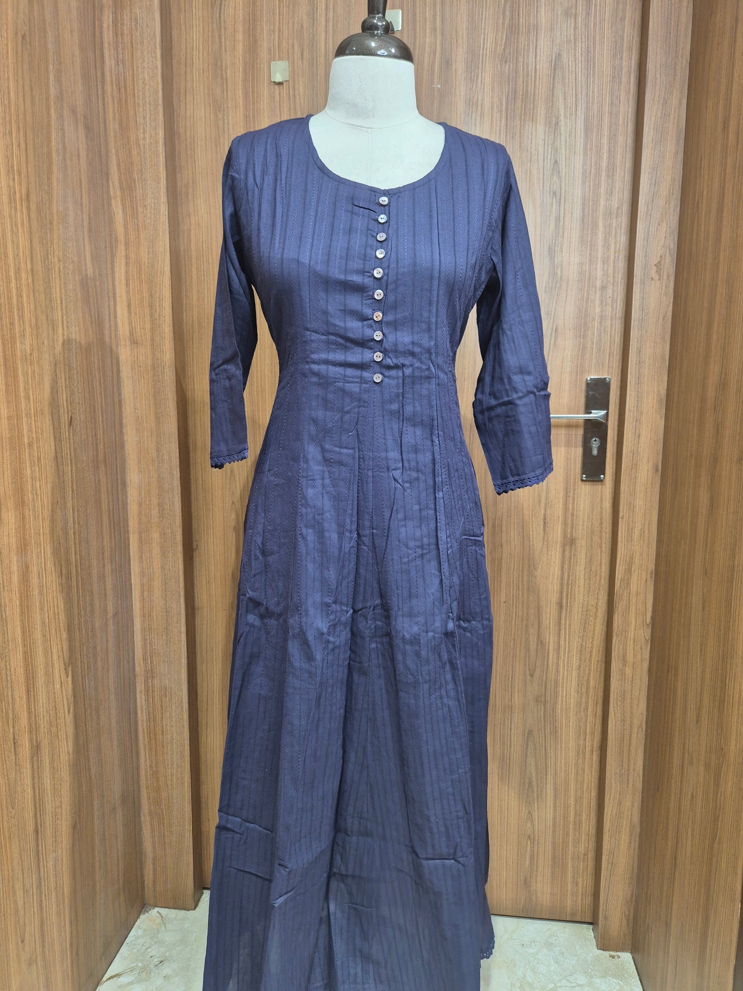 OFFER SALES TOPS COLLECTIONS  - IHA 26749