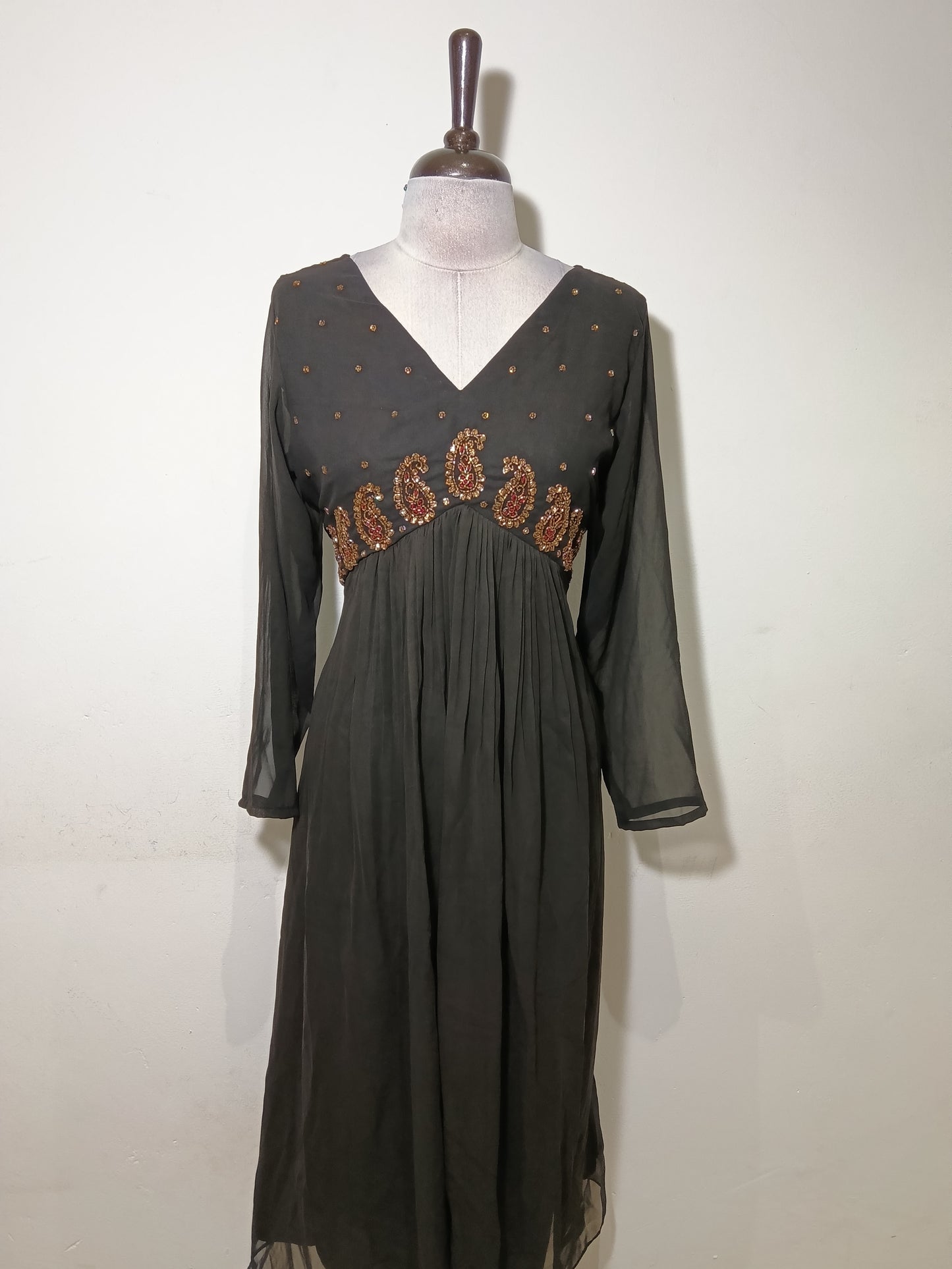 OFFER SALES TOPS  -  IHA 34756