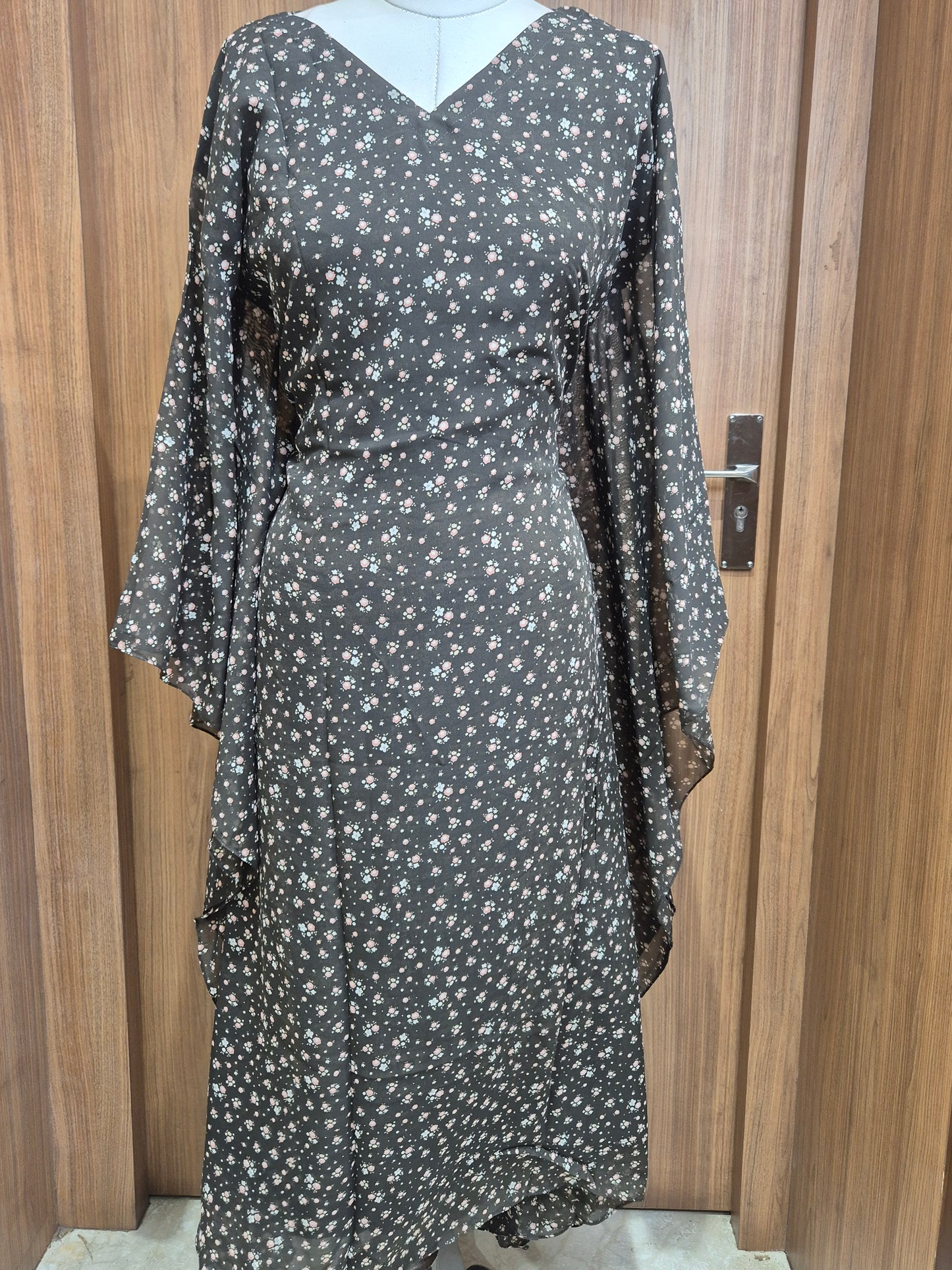 OFFER SALES TOPS COLLECTIONS  - IHA 26749