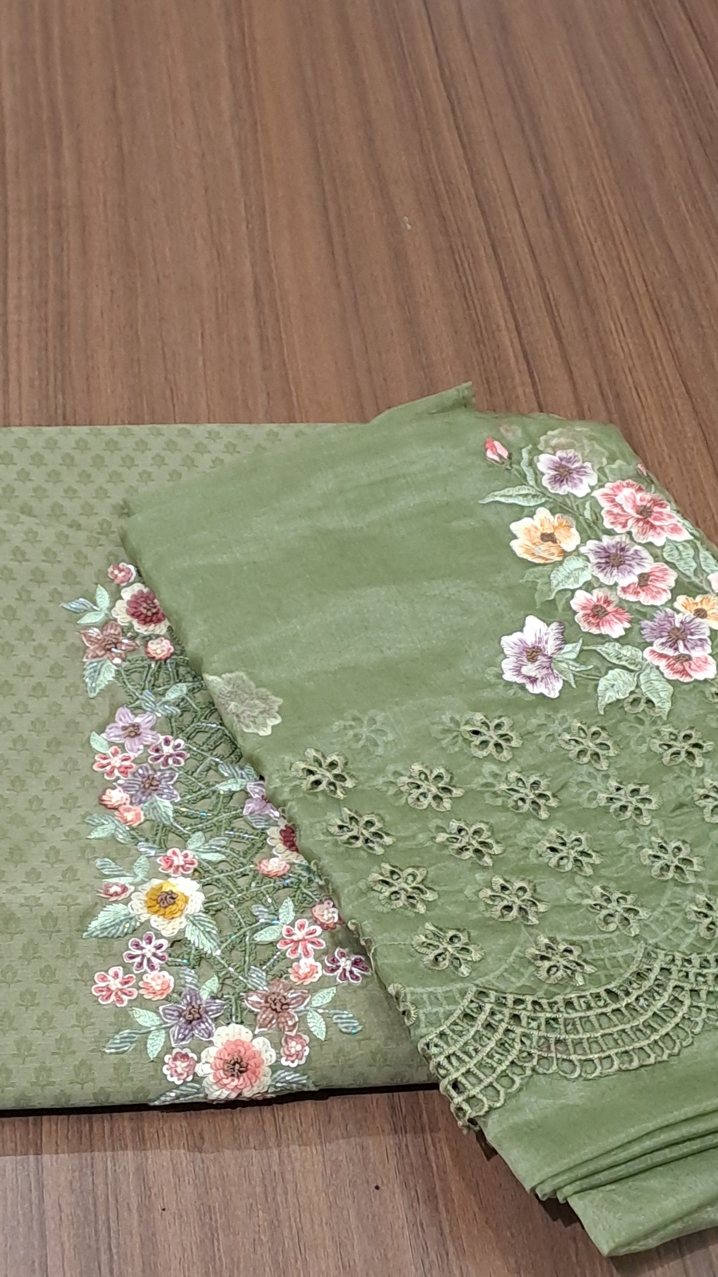 OFFER SALES UNSTITCHED SALWAR SUITS -  IHA 33836