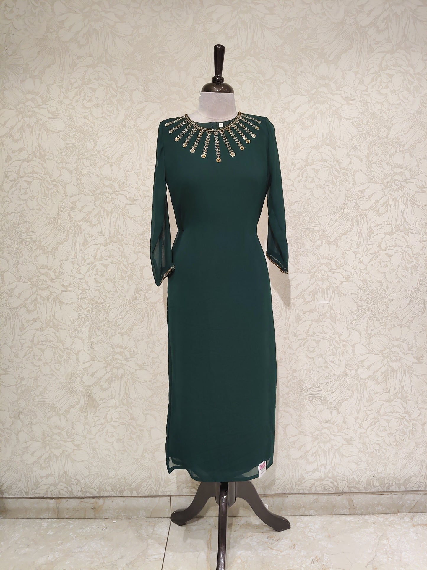 OFFER SALES TOP ONLY COLLECTIONS  - IHA 27845