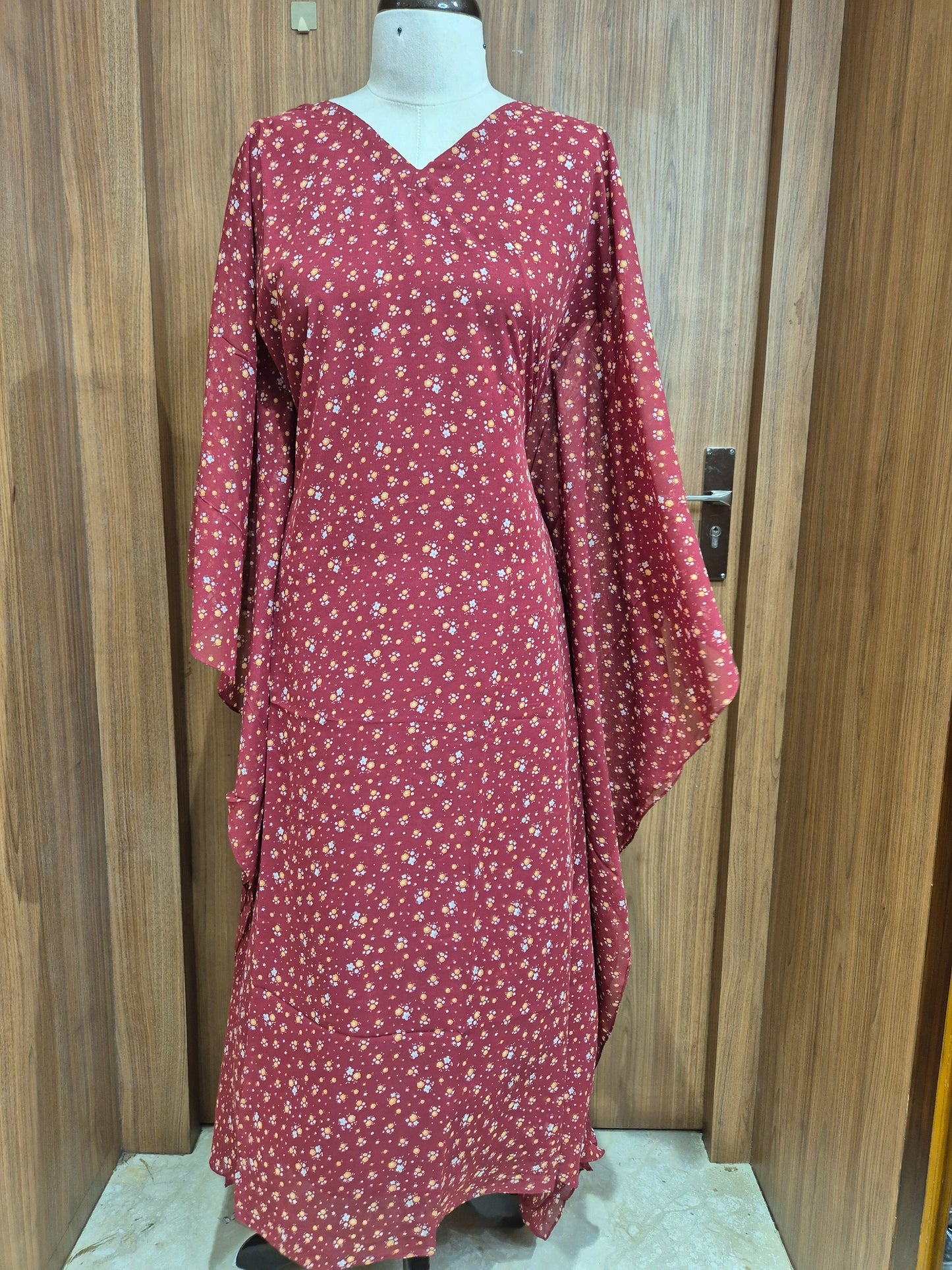 OFFER SALES TOPS COLLECTIONS  - IHA 26749