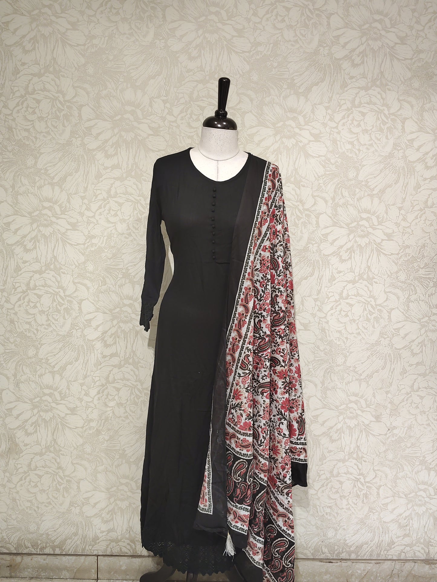 OFFER SALES TOPS COLLECTIONS  - IHA 27140