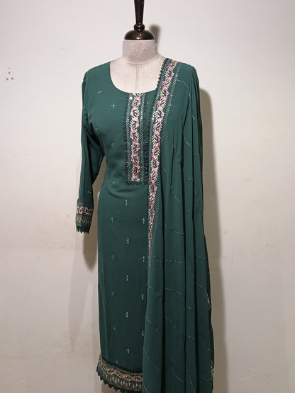 OFFER SALES READY TO WEAR SETS  -  IHA 35622