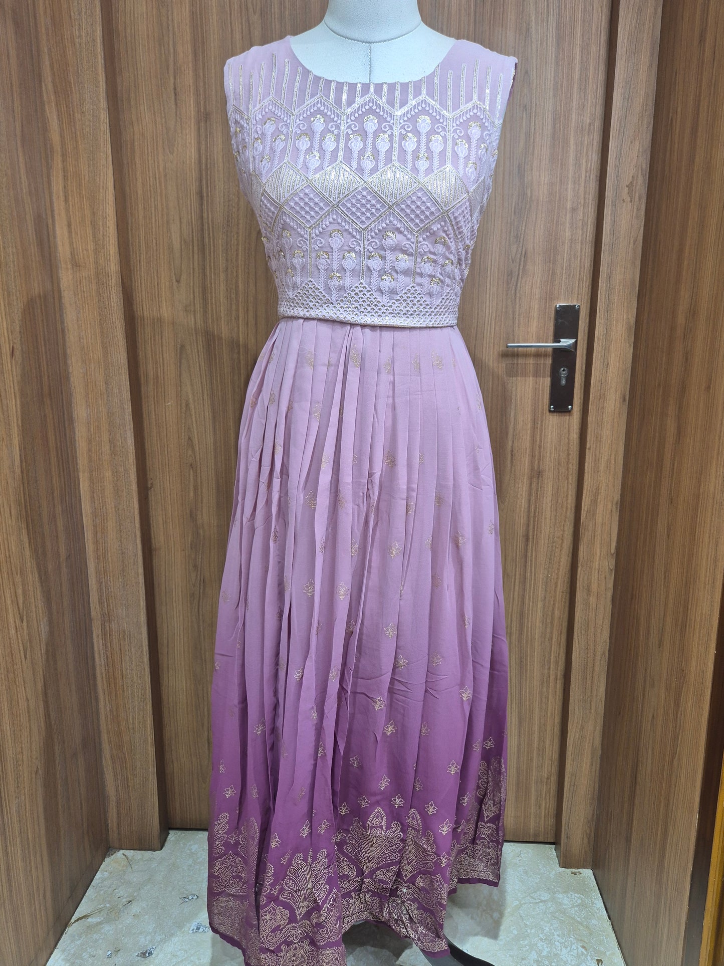OFFER SALES TOPS COLLECTIONS  - IHA 26749