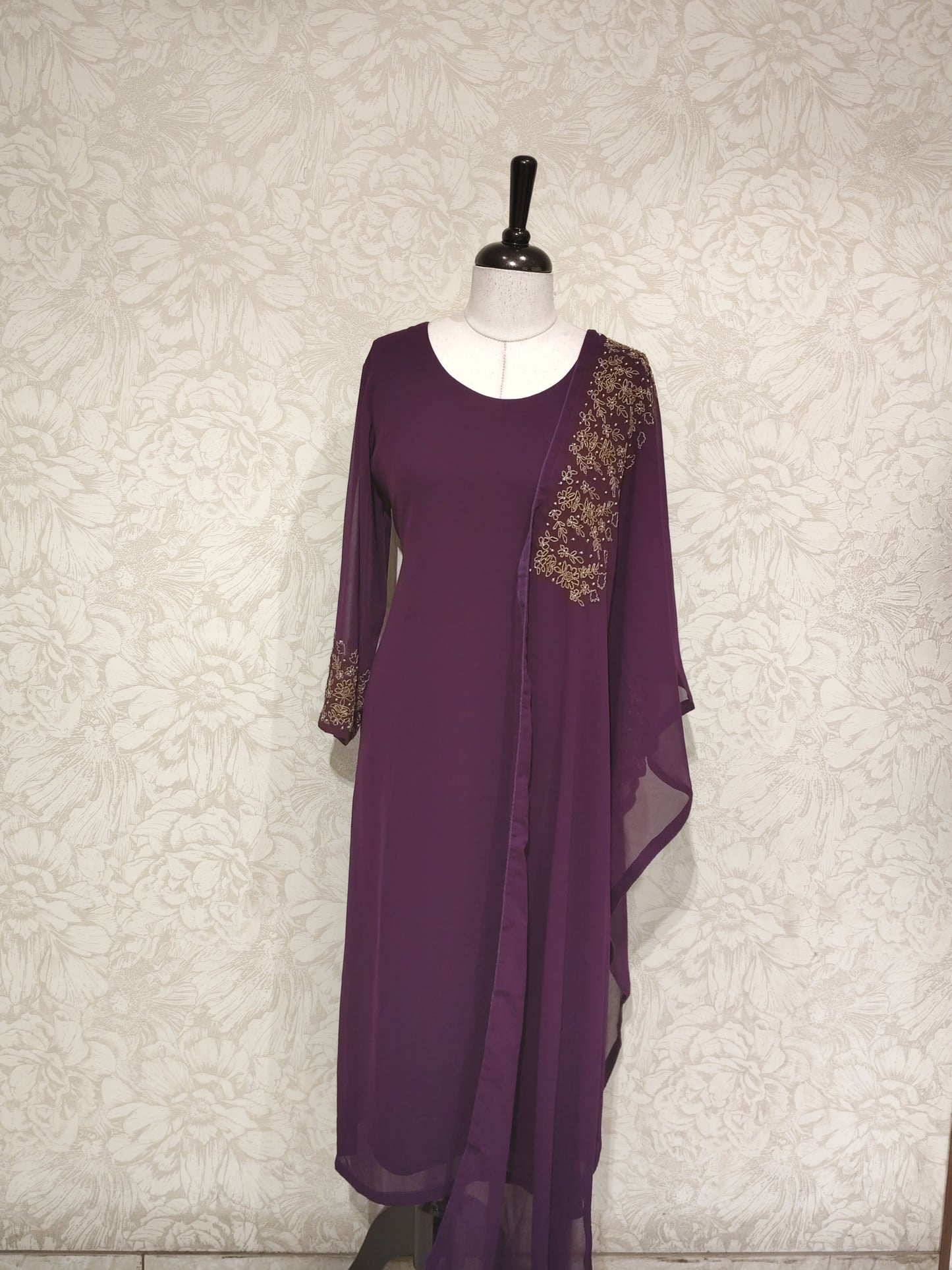 OFFER SALES TOPS COLLECTIONS  - IHA 27140