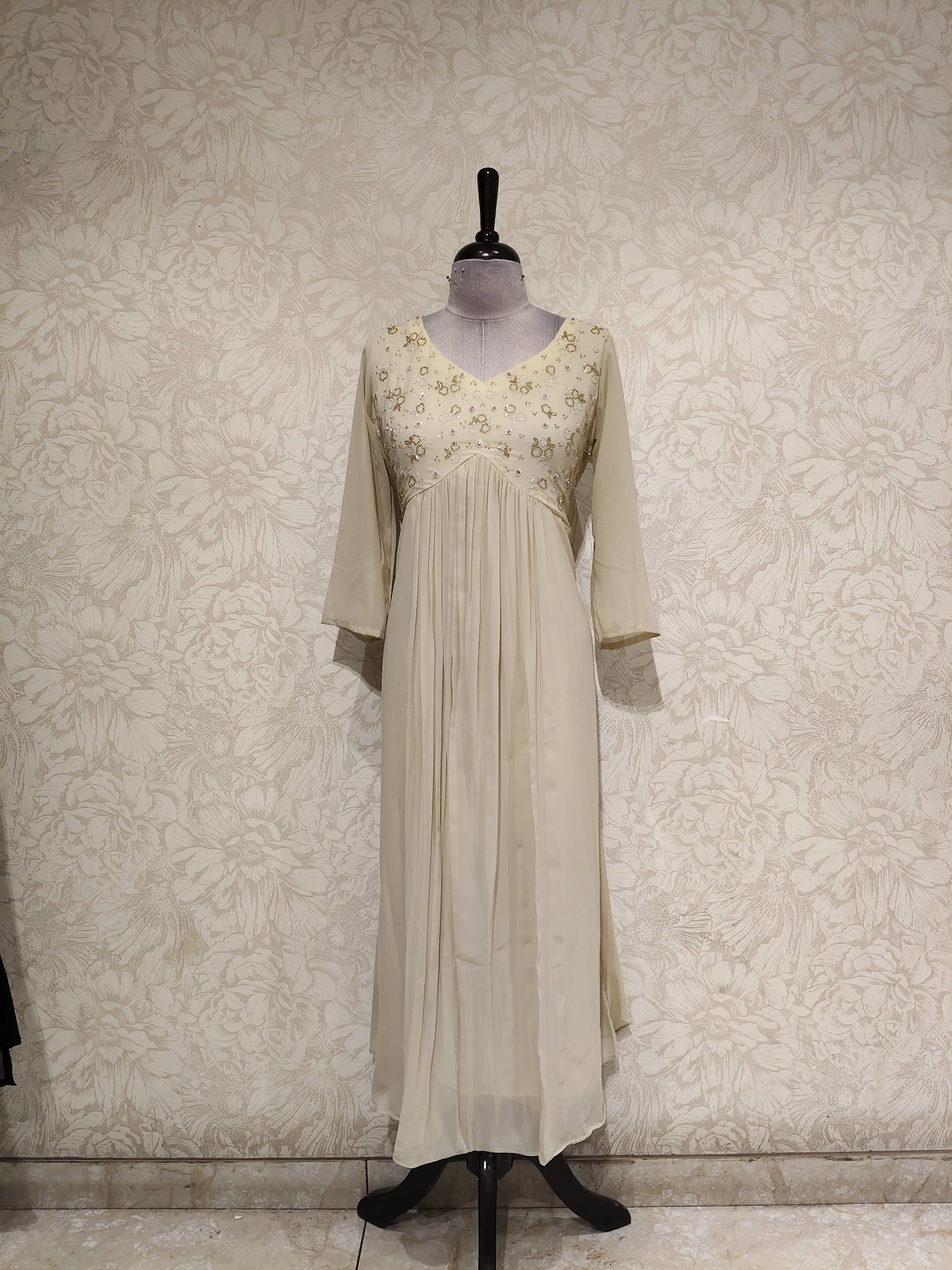 OFFER SALES TOP ONLY COLLECTIONS  - IHA 27845